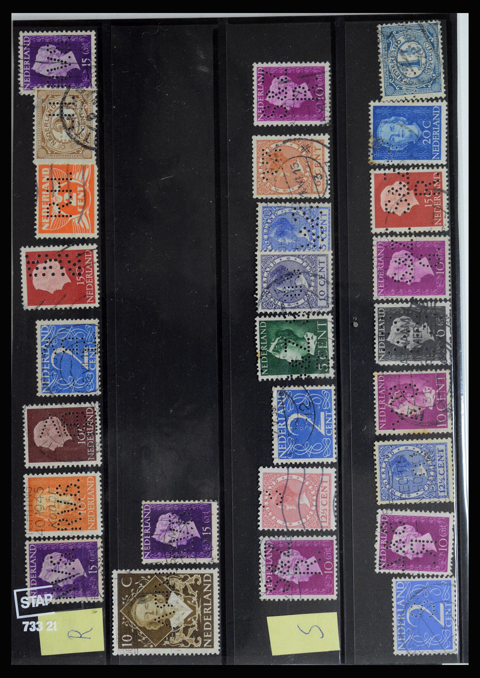 36849 024 - Stamp collection 36849 Netherlands perfins 1891-1960.