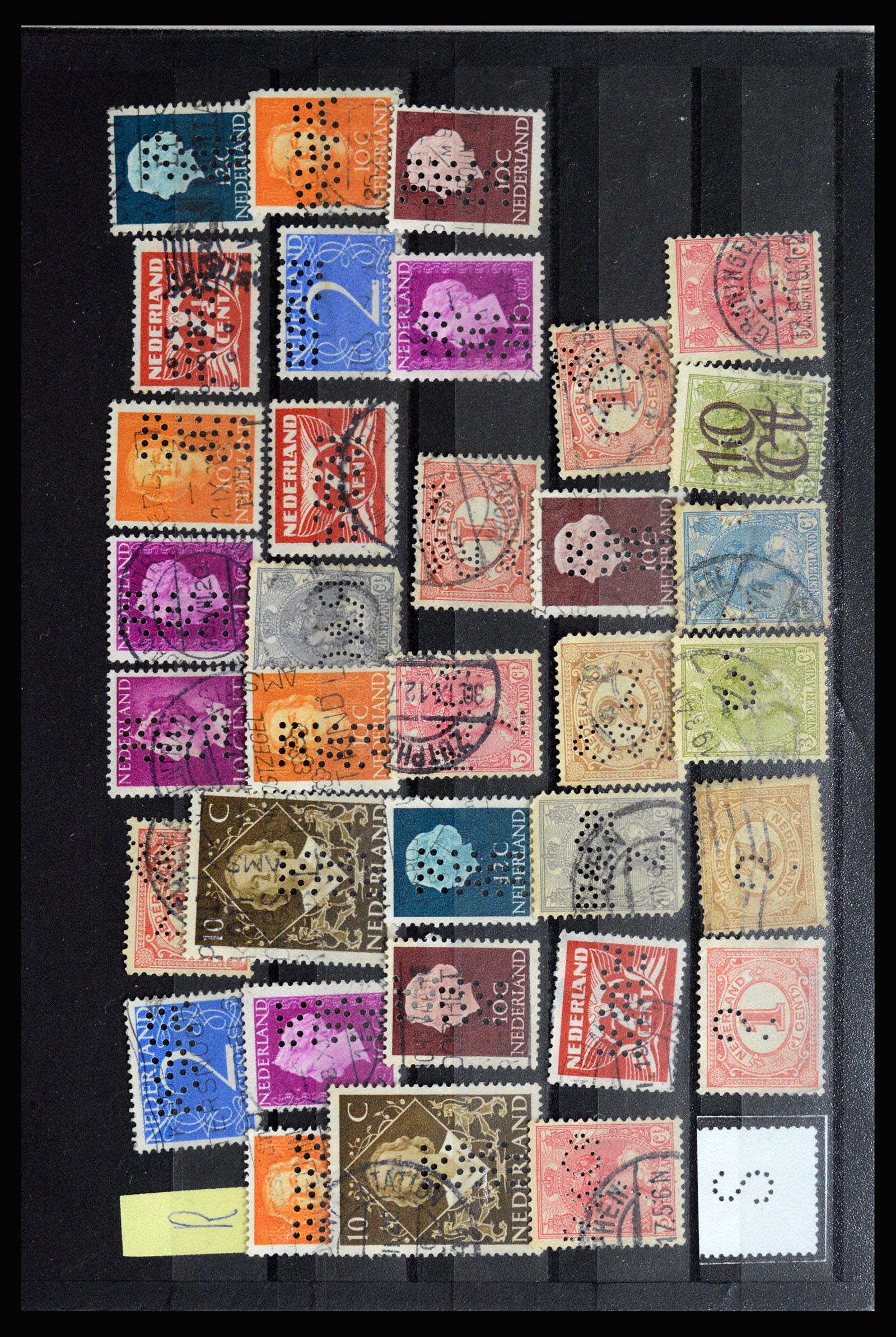 36849 027 - Stamp collection 36849 Netherlands perfins 1891-1960.