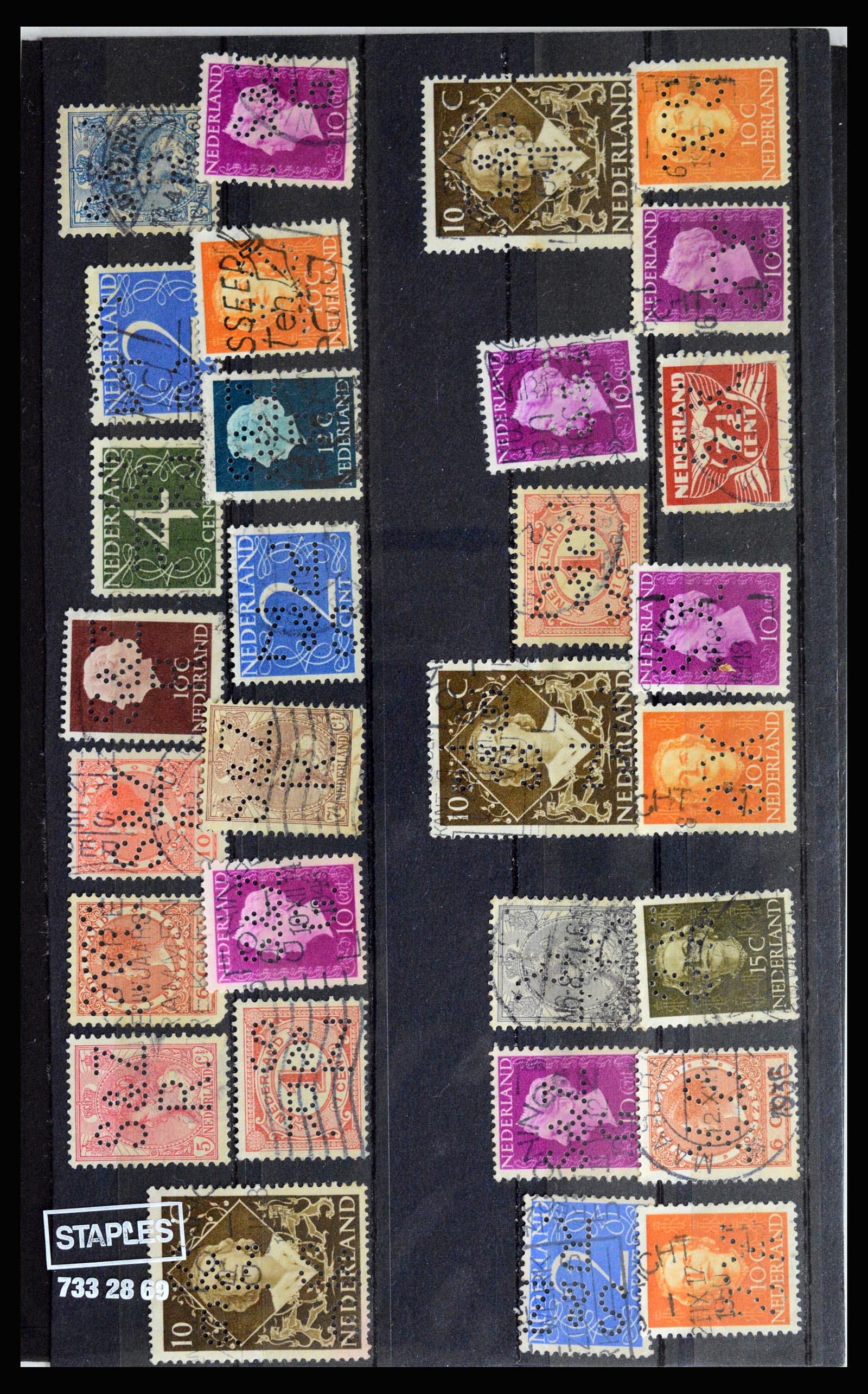 36849 035 - Stamp collection 36849 Netherlands perfins 1891-1960.