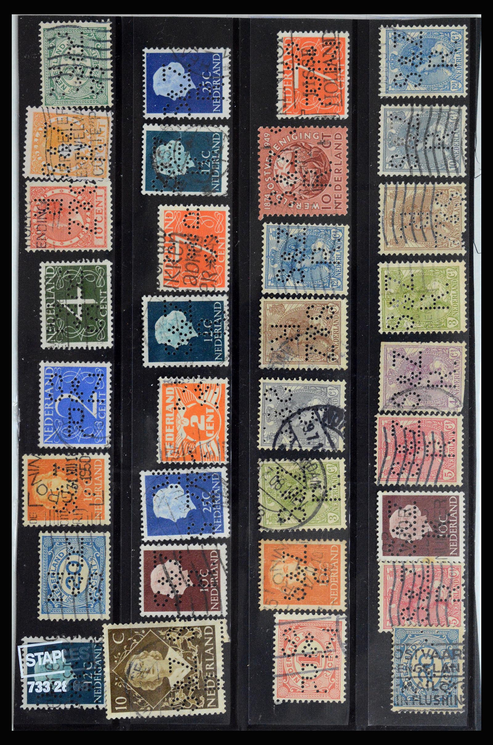 36849 037 - Stamp collection 36849 Netherlands perfins 1891-1960.