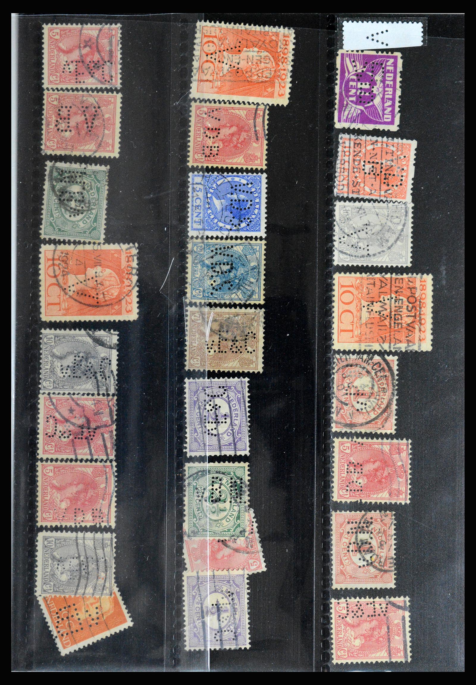 36849 040 - Stamp collection 36849 Netherlands perfins 1891-1960.