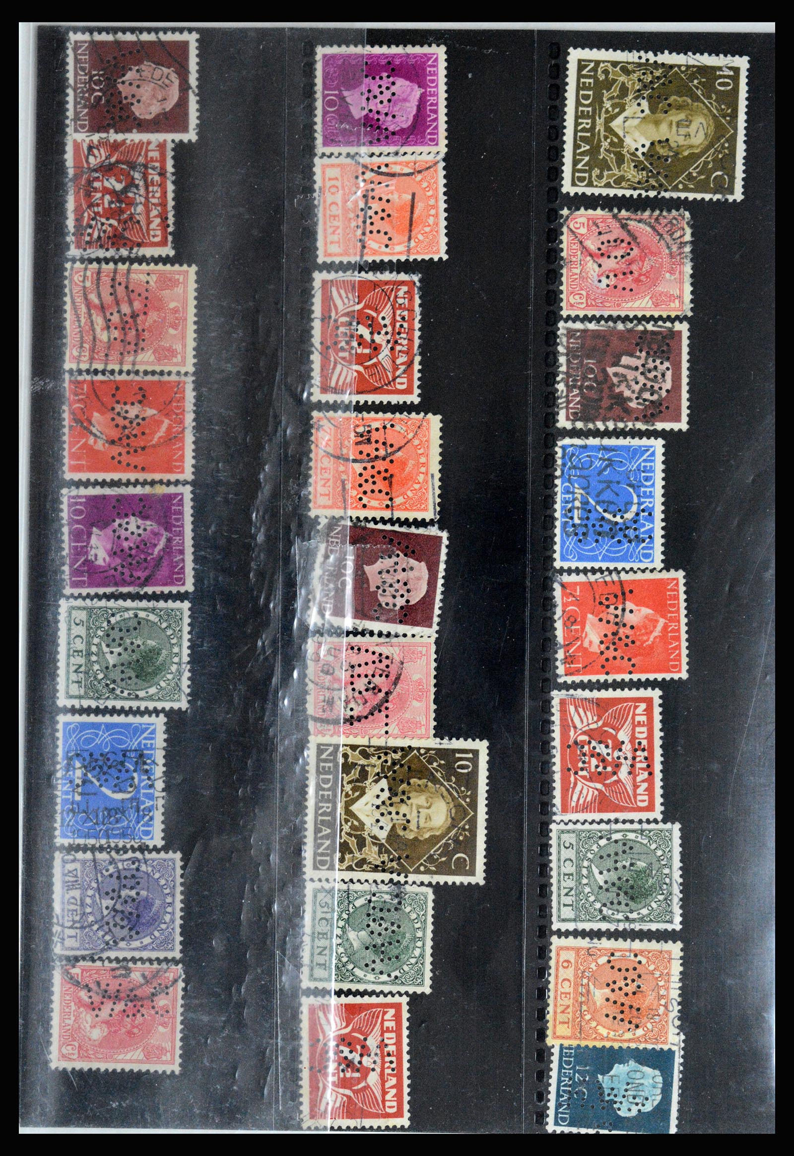 36849 044 - Stamp collection 36849 Netherlands perfins 1891-1960.