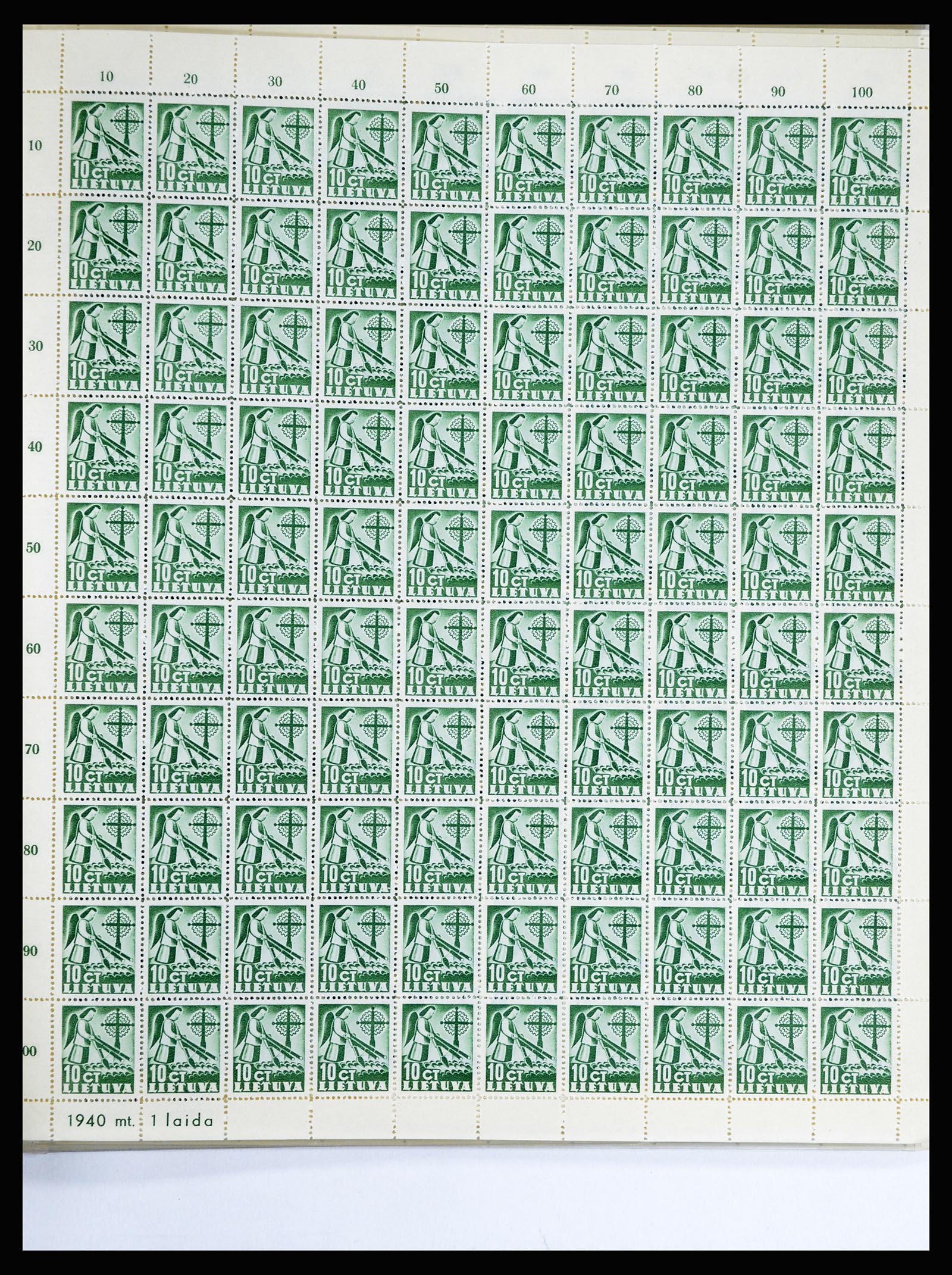 36881 033 - Stamp collection 36881 Baltic States 1919-1940.
