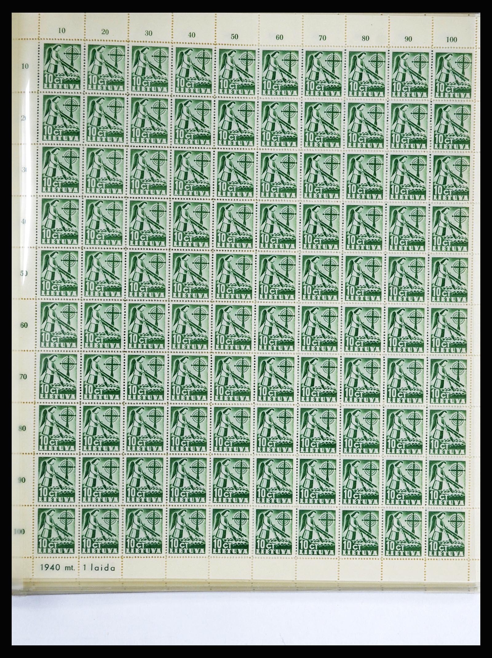 36881 034 - Stamp collection 36881 Baltic States 1919-1940.