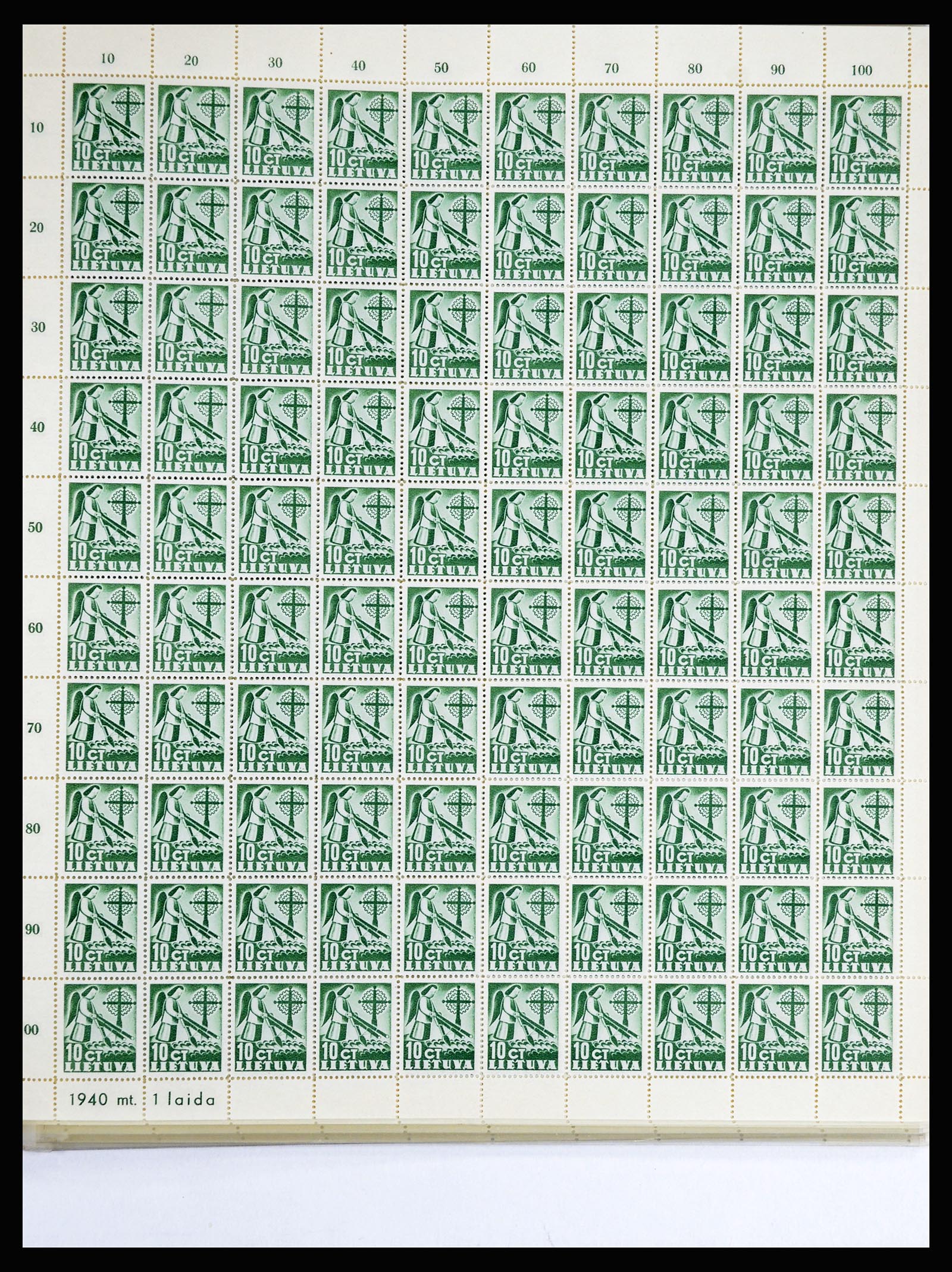 36881 035 - Stamp collection 36881 Baltic States 1919-1940.