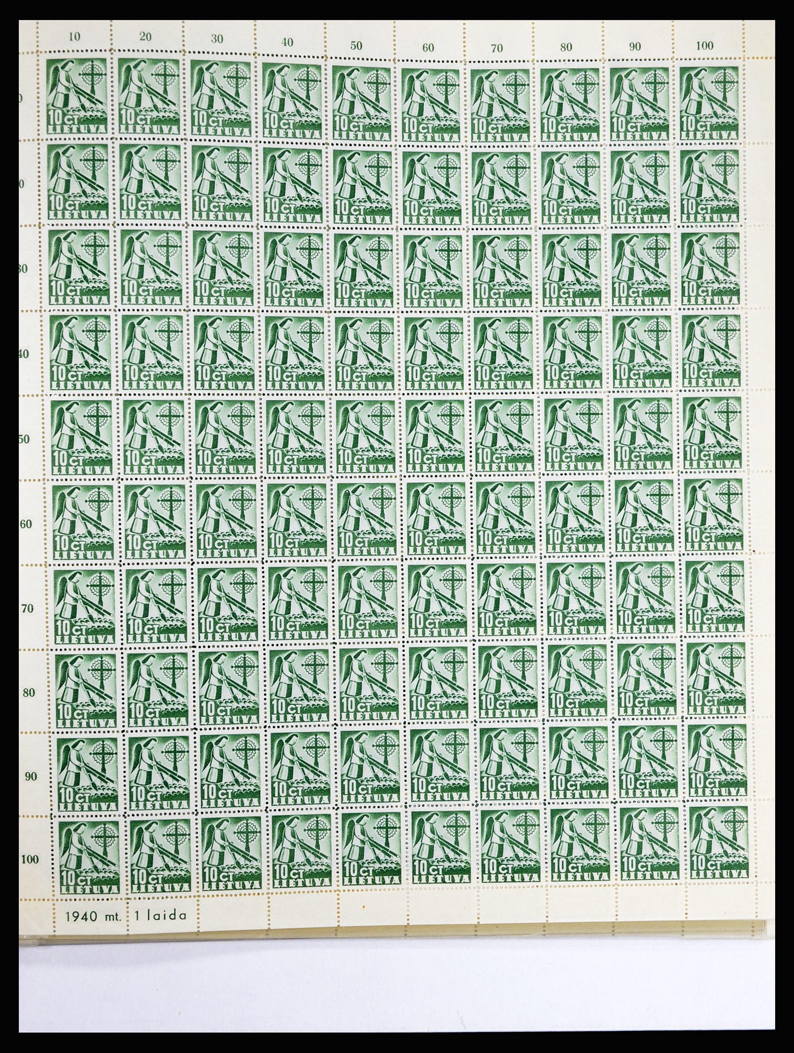 36881 040 - Stamp collection 36881 Baltic States 1919-1940.