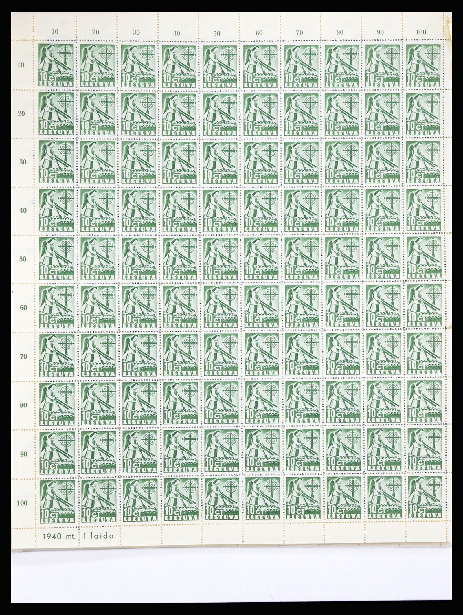 36881 042 - Stamp collection 36881 Baltic States 1919-1940.