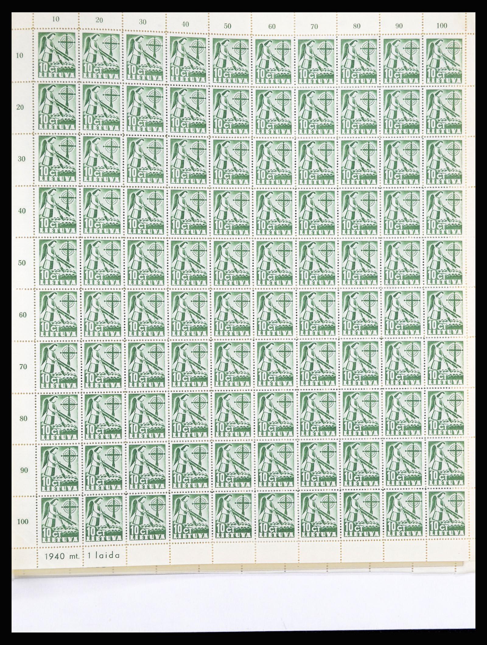 36881 044 - Stamp collection 36881 Baltic States 1919-1940.