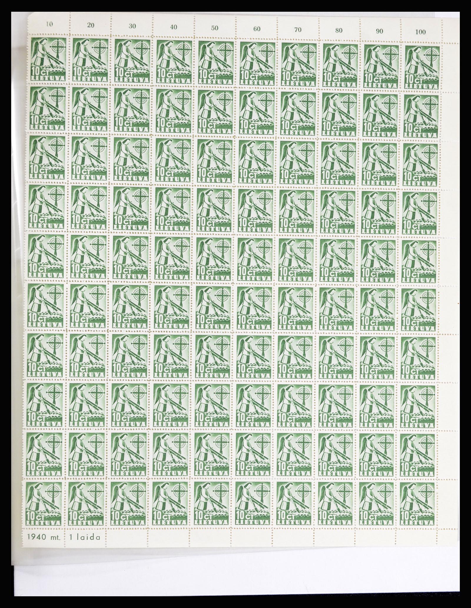 36881 052 - Stamp collection 36881 Baltic States 1919-1940.