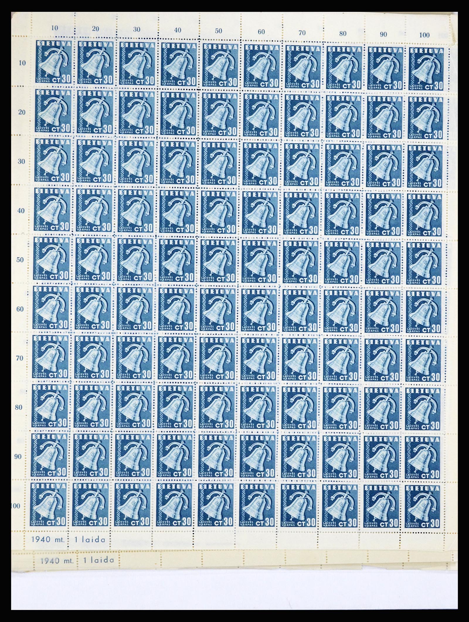 36881 065 - Stamp collection 36881 Baltic States 1919-1940.