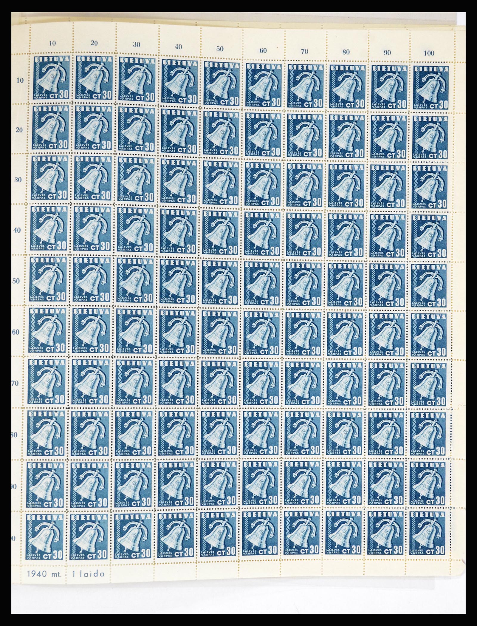 36881 070 - Stamp collection 36881 Baltic States 1919-1940.