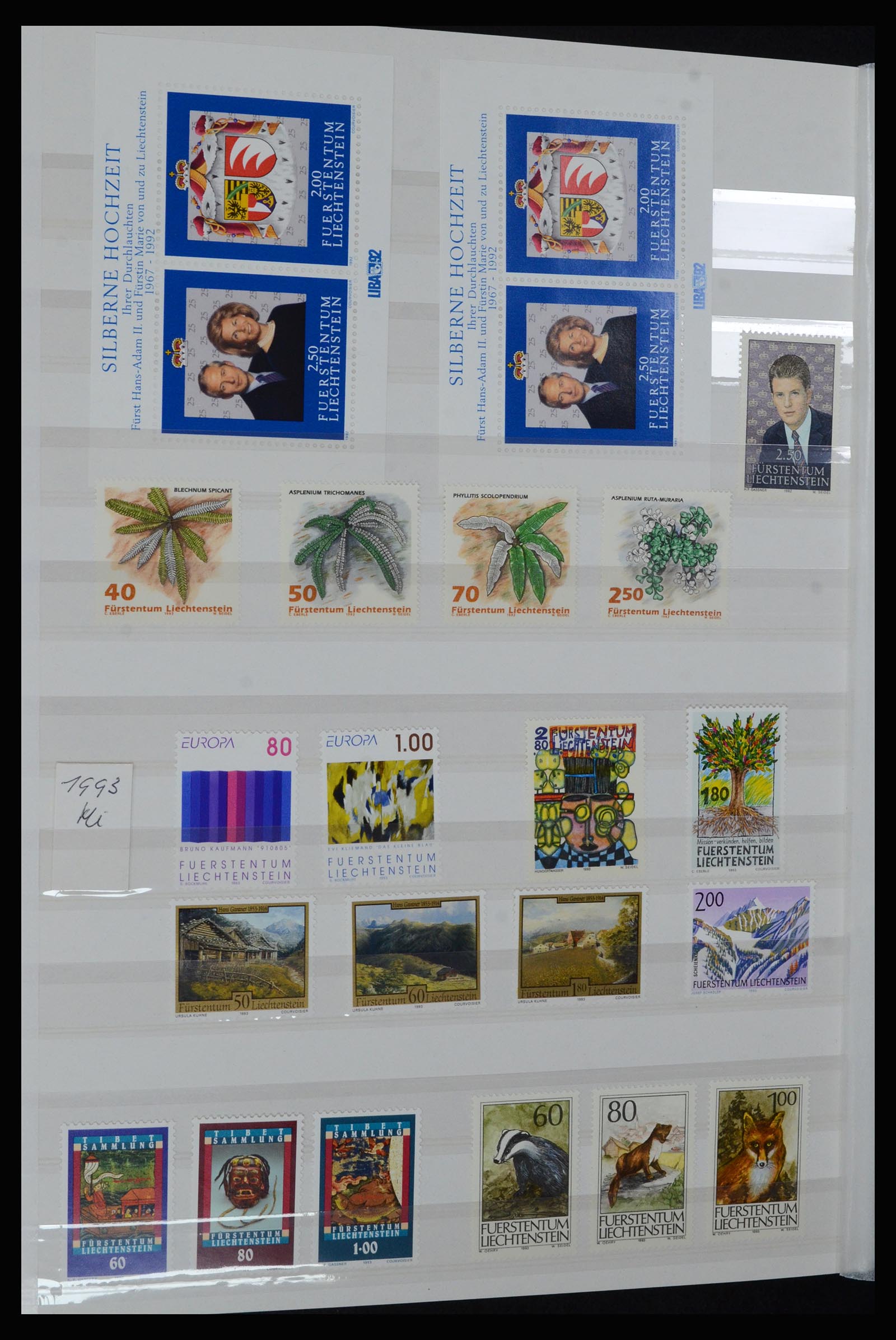 36899 045 - Postzegelverzameling 36899 Liechtenstein 1930-2005.