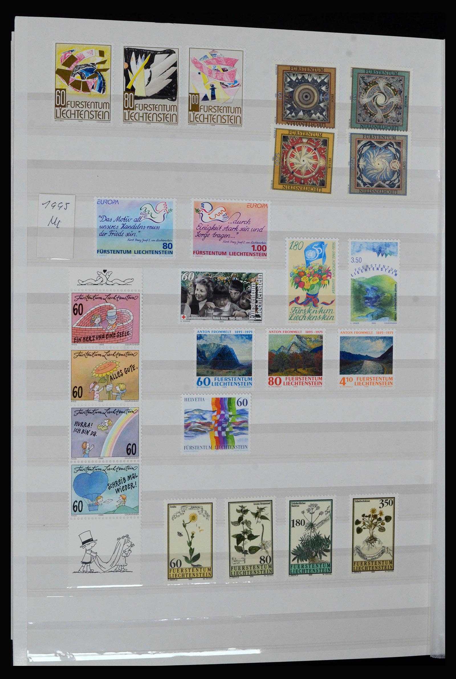 36899 047 - Postzegelverzameling 36899 Liechtenstein 1930-2005.