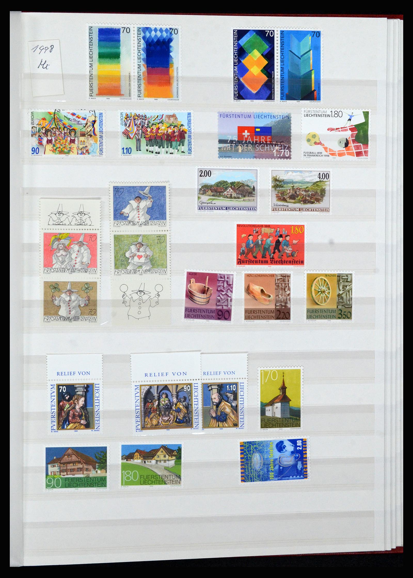 36899 050 - Postzegelverzameling 36899 Liechtenstein 1930-2005.
