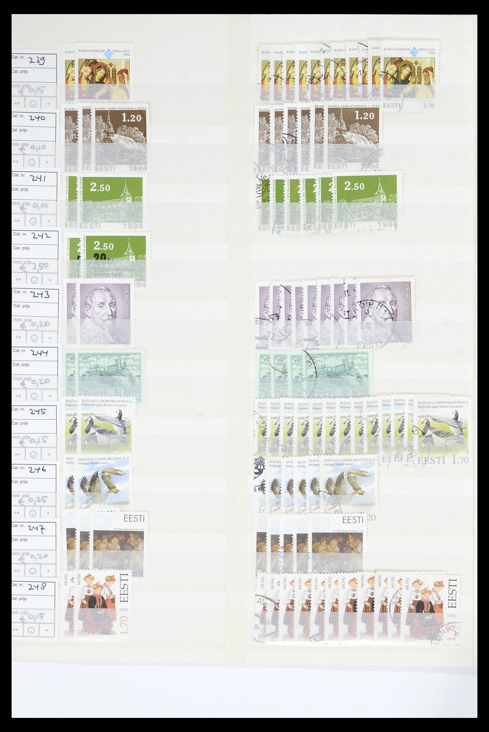 36904 010 - Postzegelverzameling 36904 Estland en Litouwen 1990-2008.