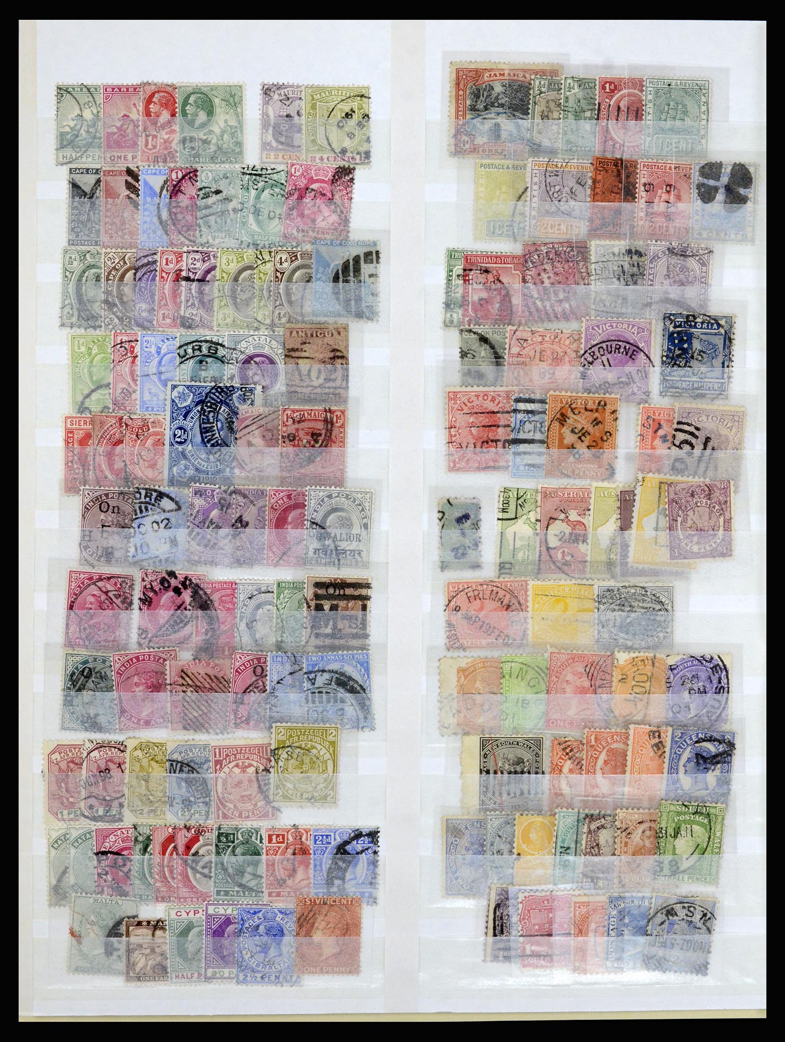 36918 026 - Stamp collection 36918 Gibraltar 1931-1976.
