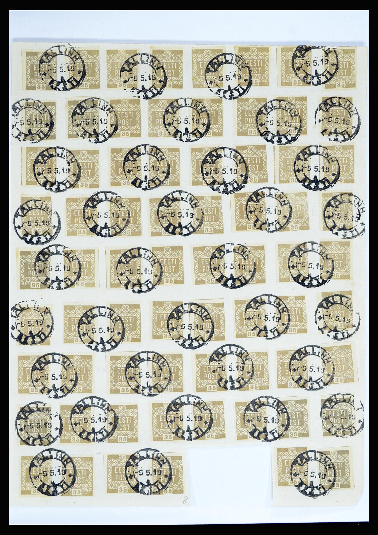 36922 004 - Postzegelverzameling 36922 Estland stempels 1918-1920.