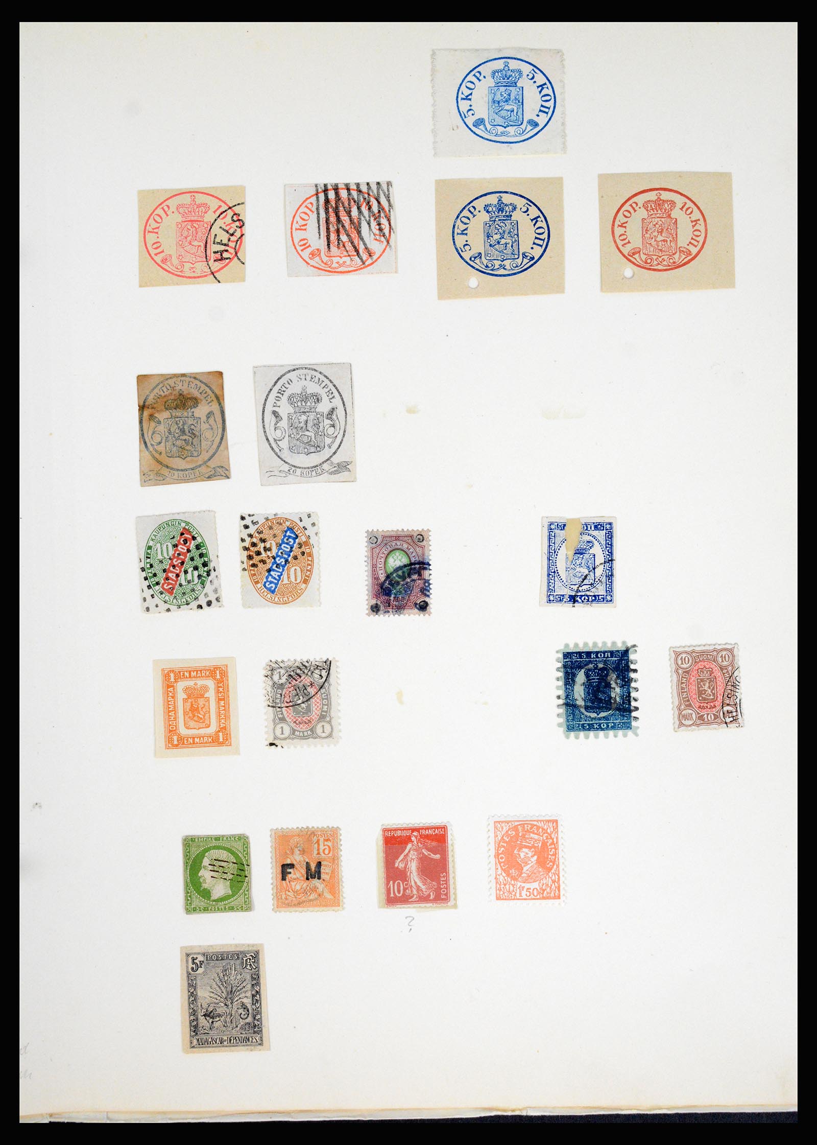 36994 012 - Postzegelverzameling 36994 Wereld vervalsingen 1843-1940.