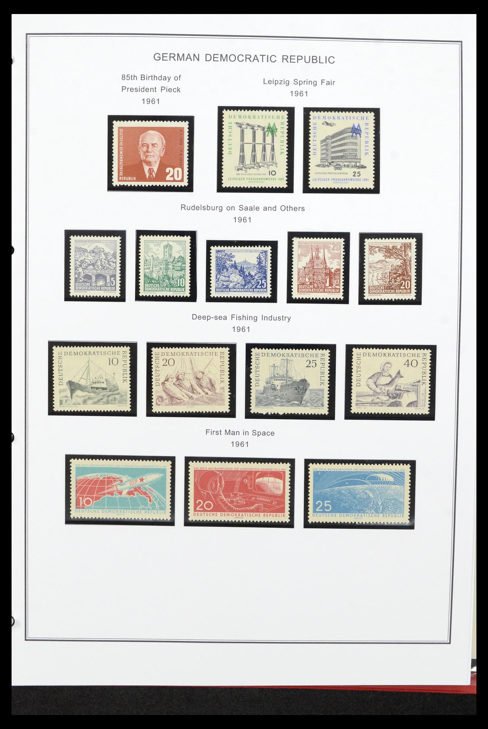 36998 042 - Stamp collection 36998 GDR 1949-1990.