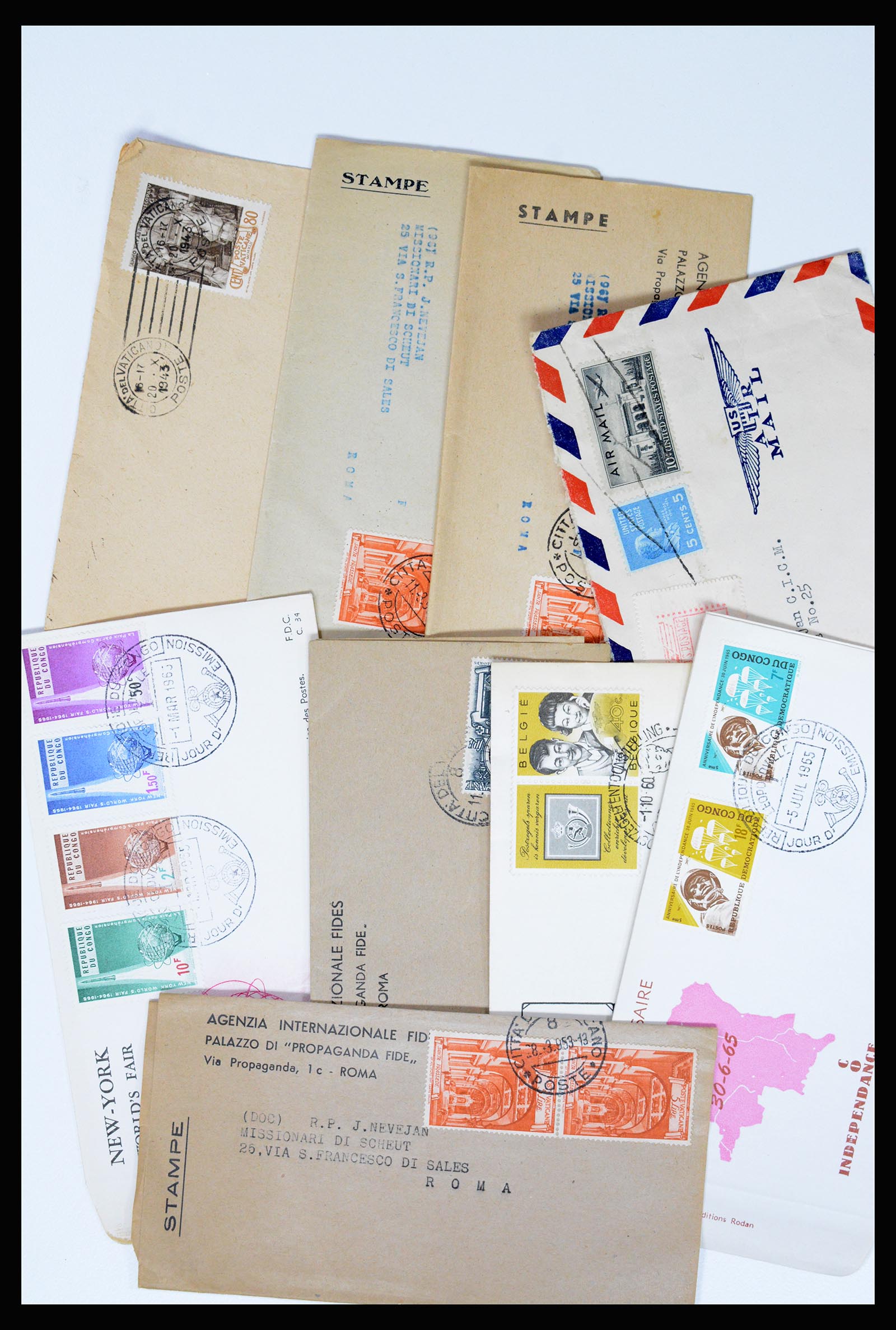 37002 011 - Postzegelverzameling 37002 Wereld brieven 1920-1960