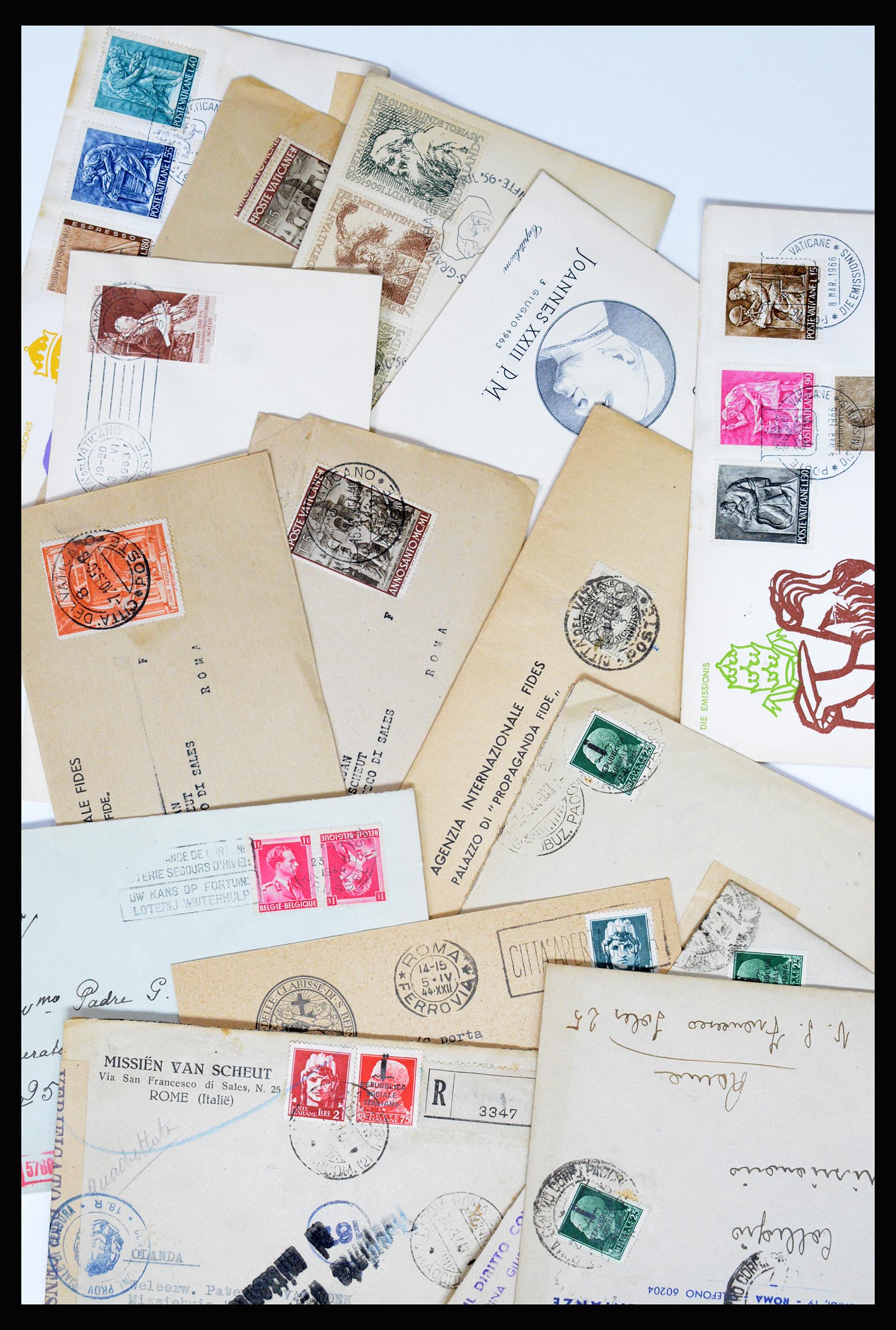 37002 019 - Postzegelverzameling 37002 Wereld brieven 1920-1960