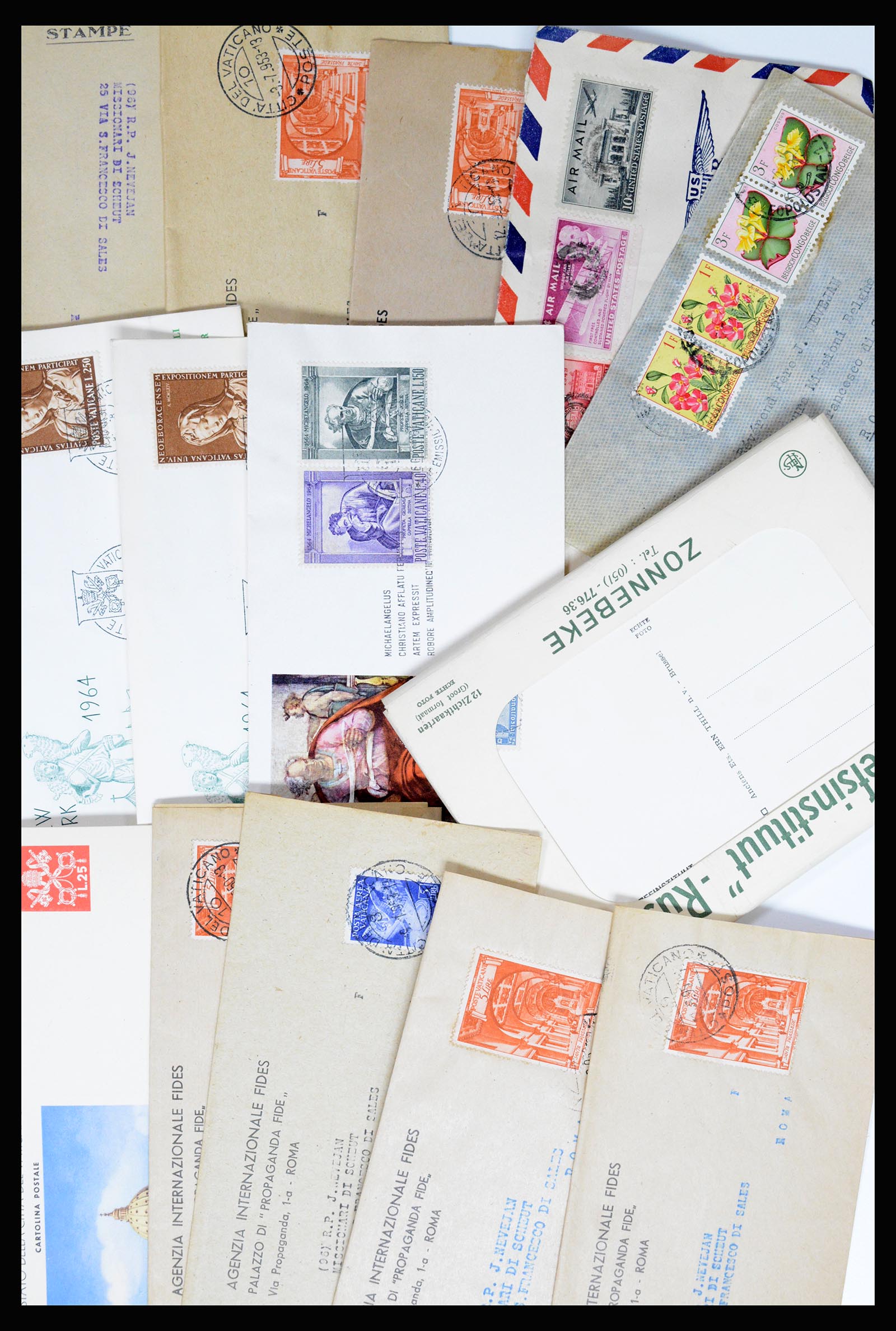 37002 022 - Postzegelverzameling 37002 Wereld brieven 1920-1960
