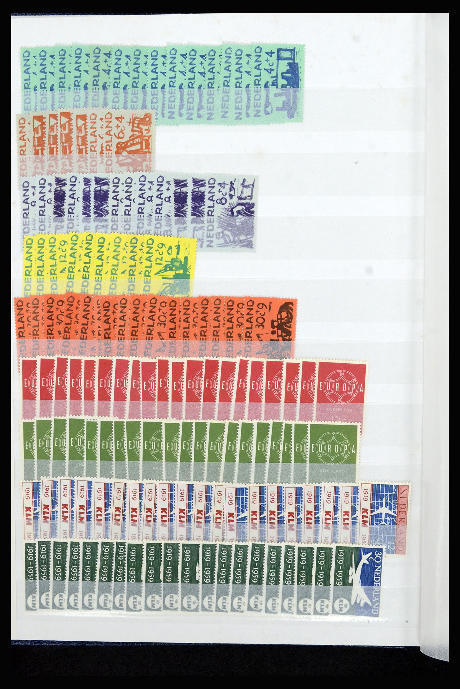 37043 002 - Postzegelverzameling 37043 Nederland 1958-1974.