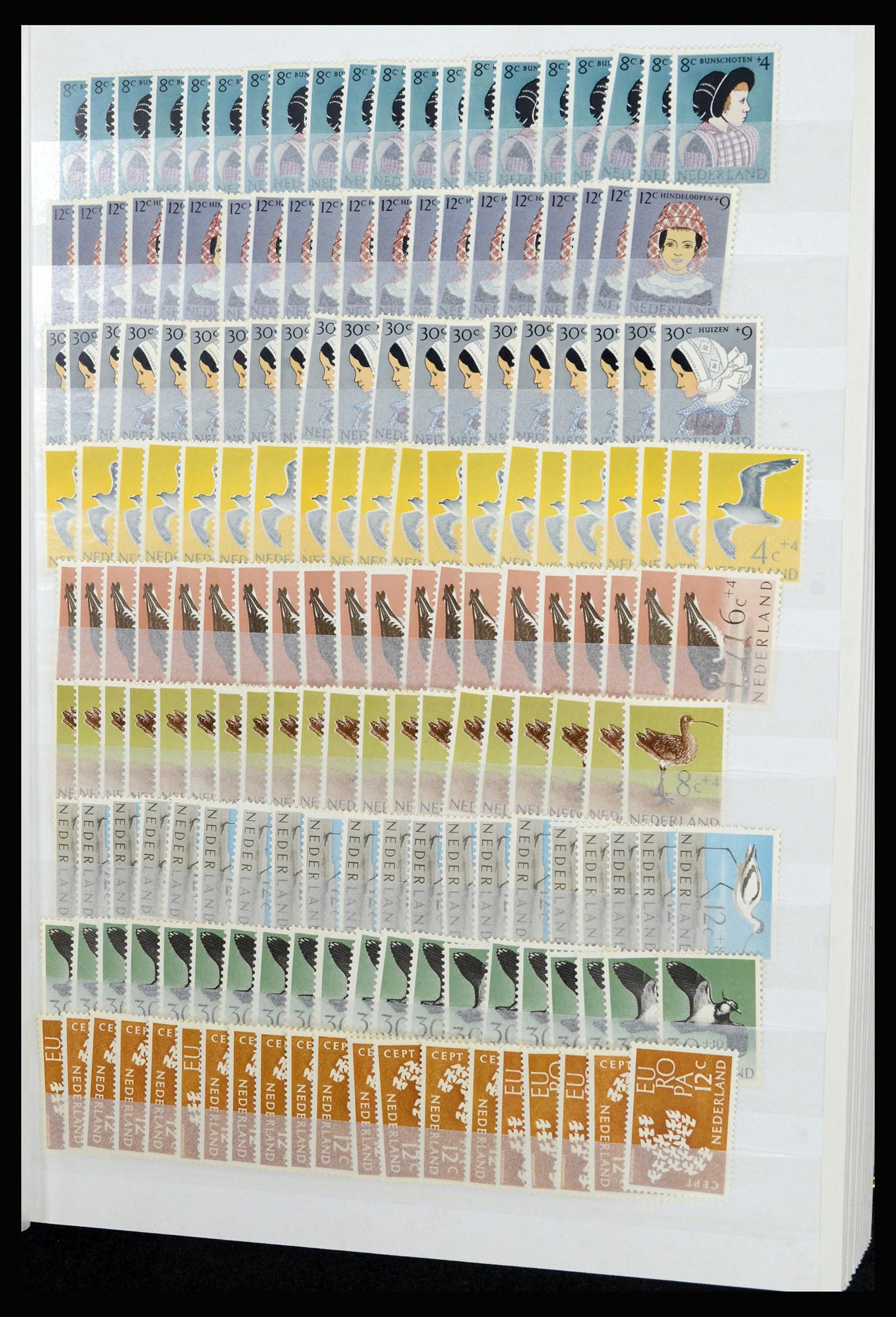 37043 005 - Postzegelverzameling 37043 Nederland 1958-1974.