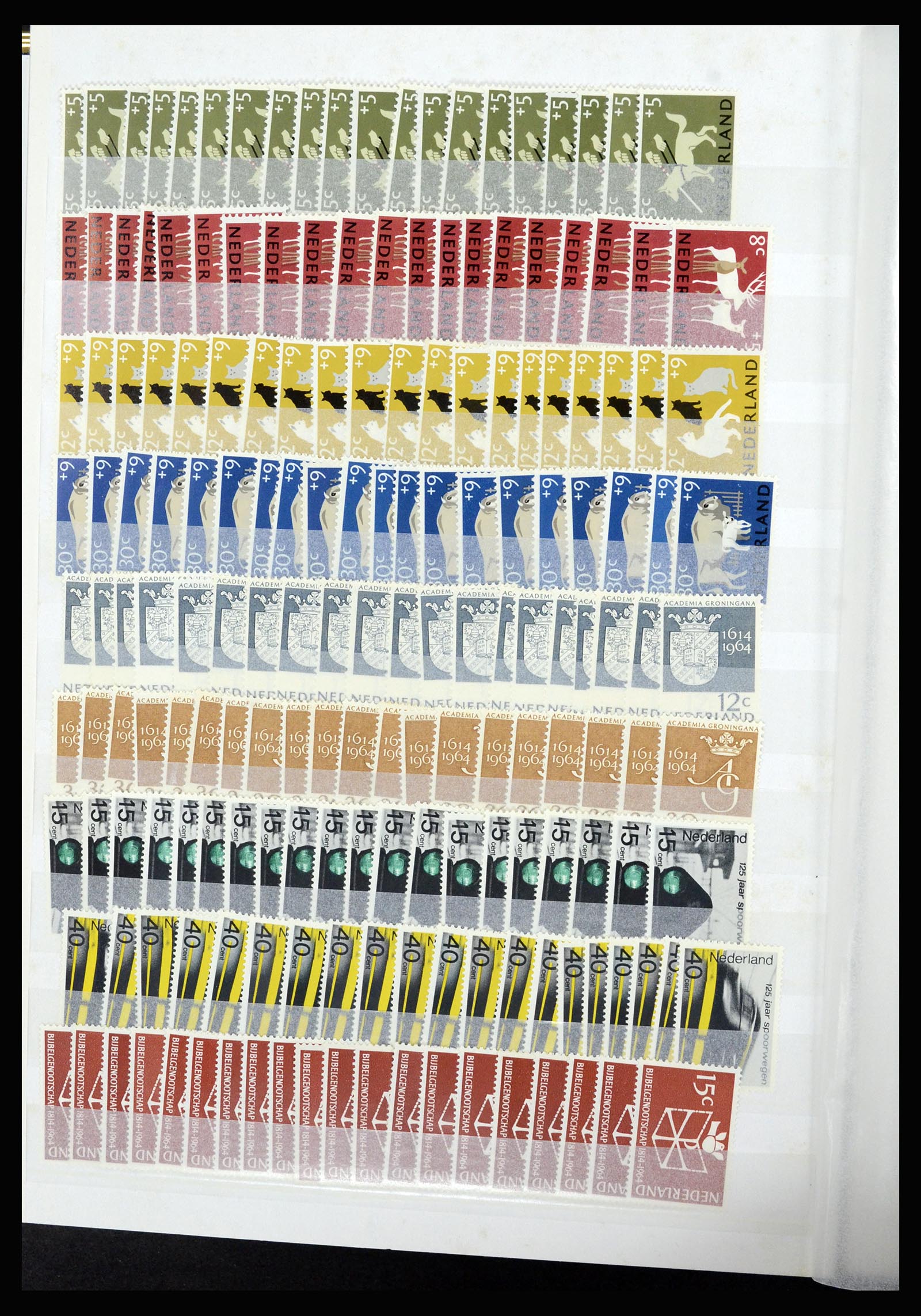 37043 012 - Postzegelverzameling 37043 Nederland 1958-1974.