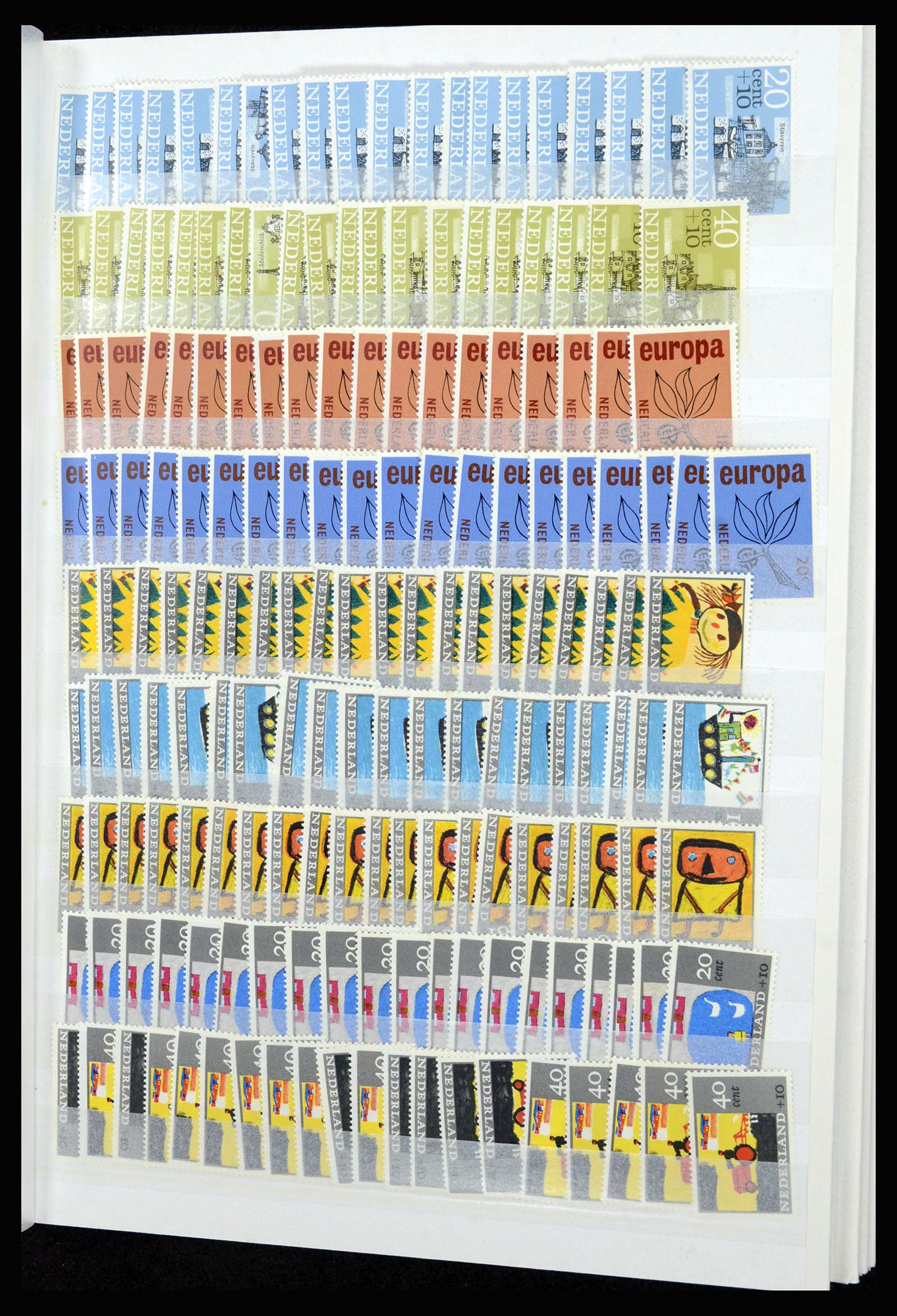 37043 015 - Postzegelverzameling 37043 Nederland 1958-1974.