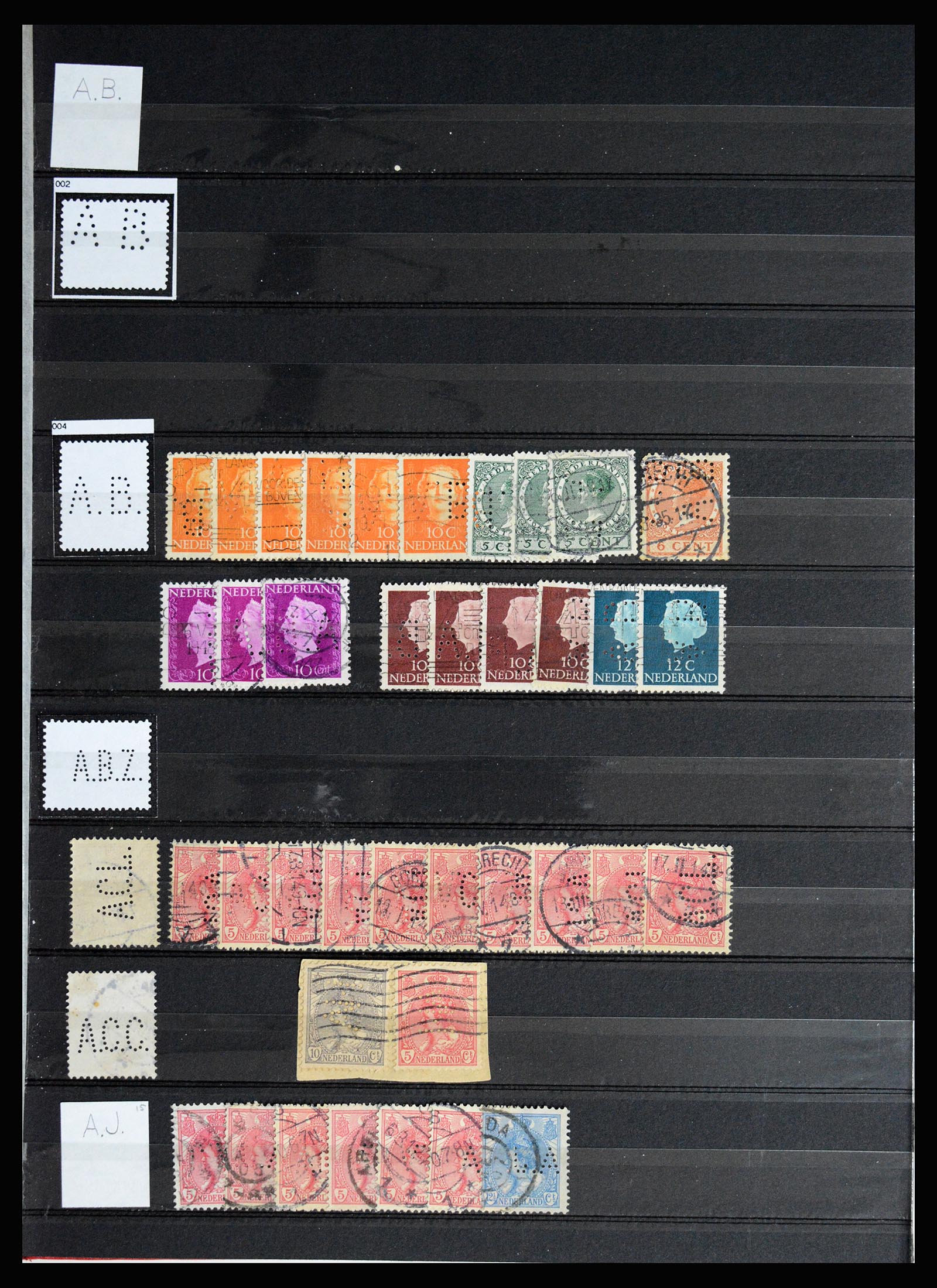 37054 001 - Postzegelverzameling 37054 Nederland perfins 1890-1960.