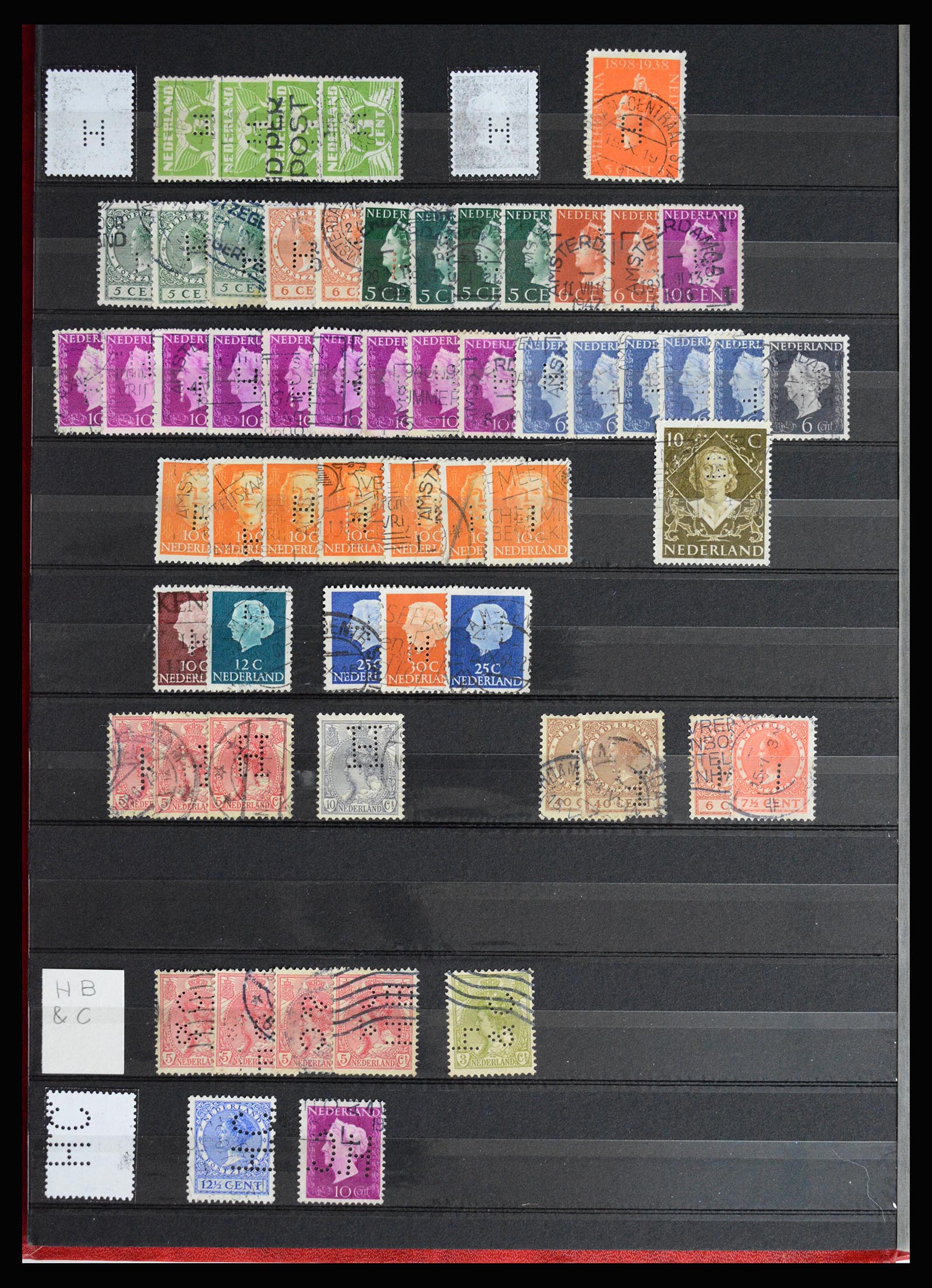 37054 014 - Postzegelverzameling 37054 Nederland perfins 1890-1960.