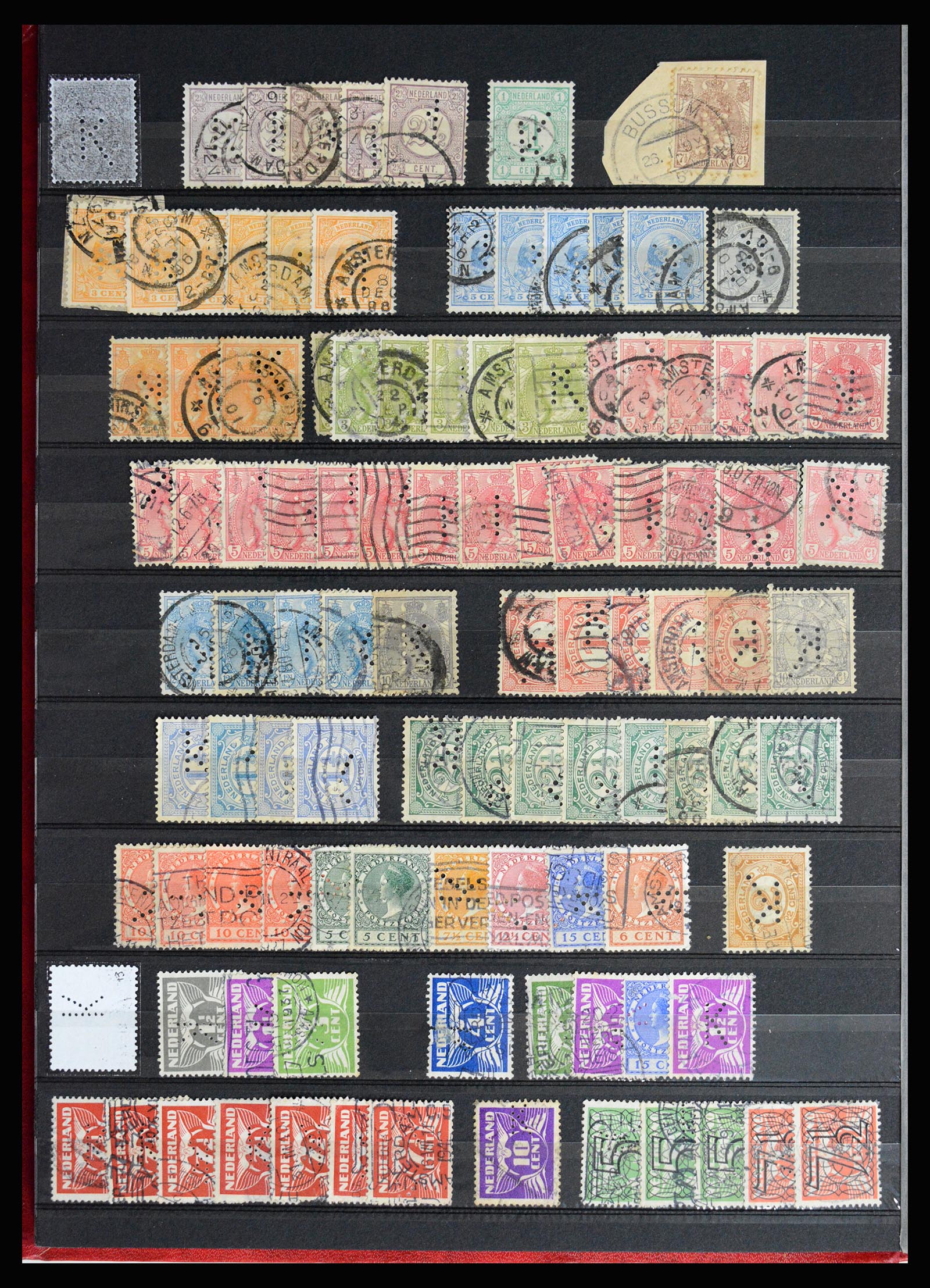 37054 018 - Postzegelverzameling 37054 Nederland perfins 1890-1960.