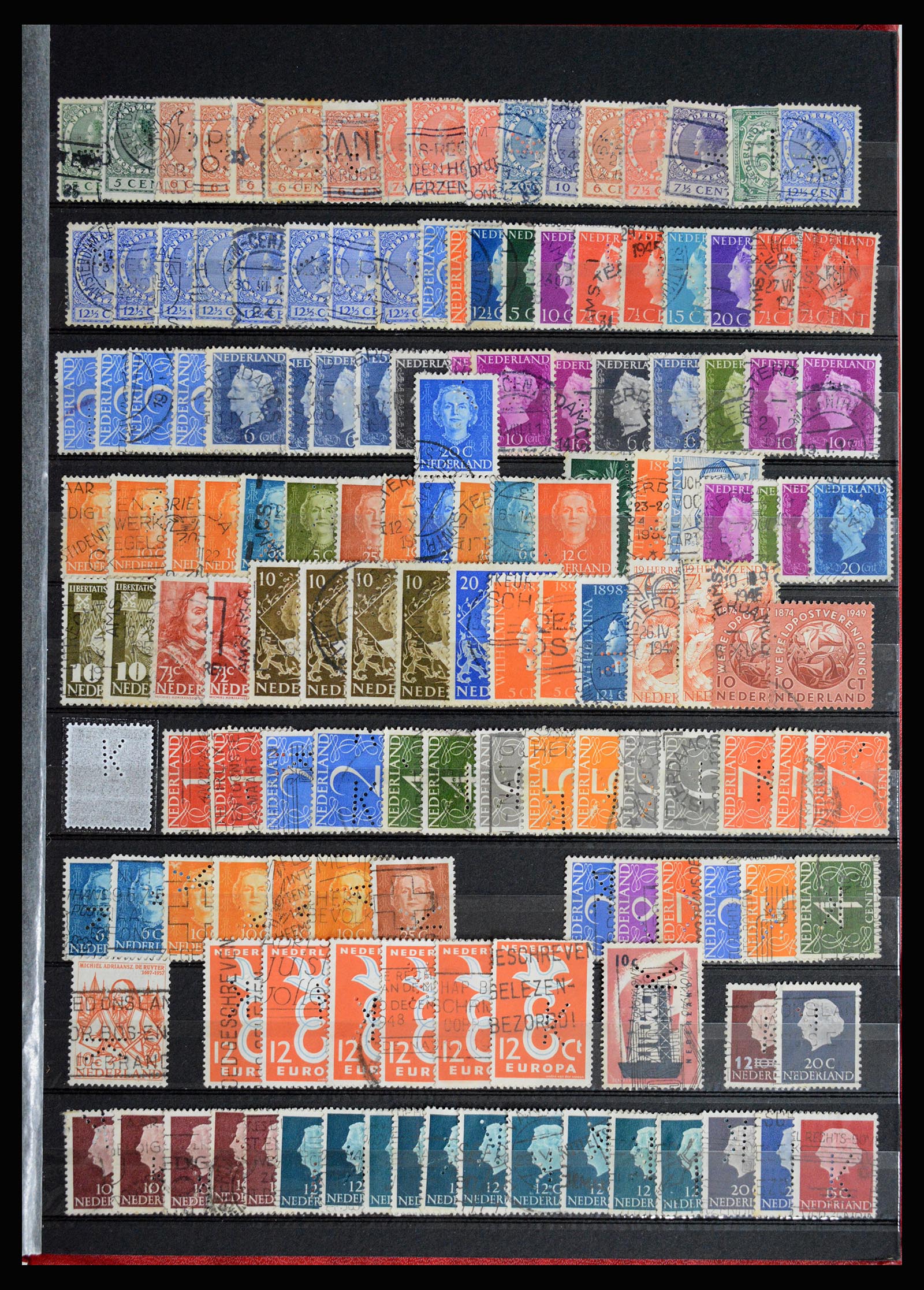 37054 019 - Postzegelverzameling 37054 Nederland perfins 1890-1960.