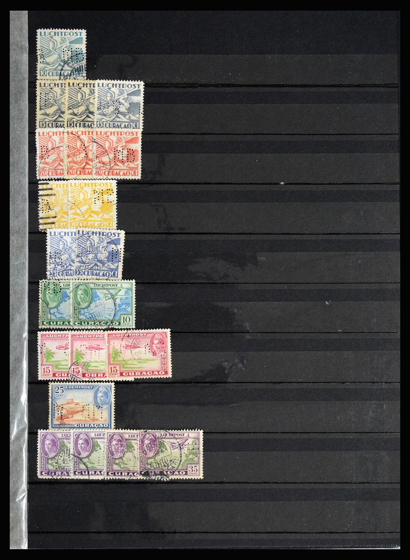 37054 059 - Postzegelverzameling 37054 Nederland perfins 1890-1960.