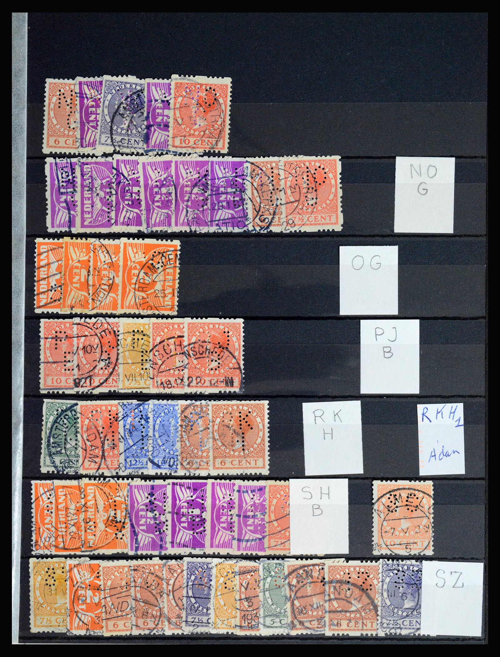37054 065 - Postzegelverzameling 37054 Nederland perfins 1890-1960.