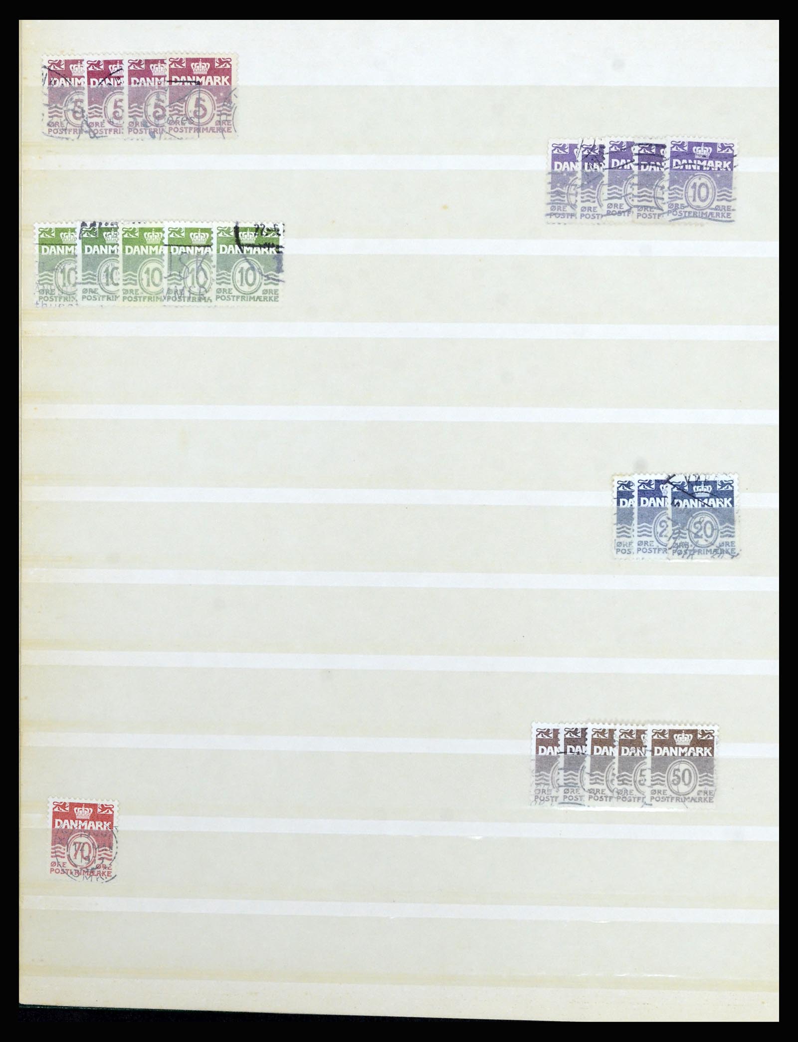 37056 094 - Postzegelverzameling 37056 Denemarken perfins.
