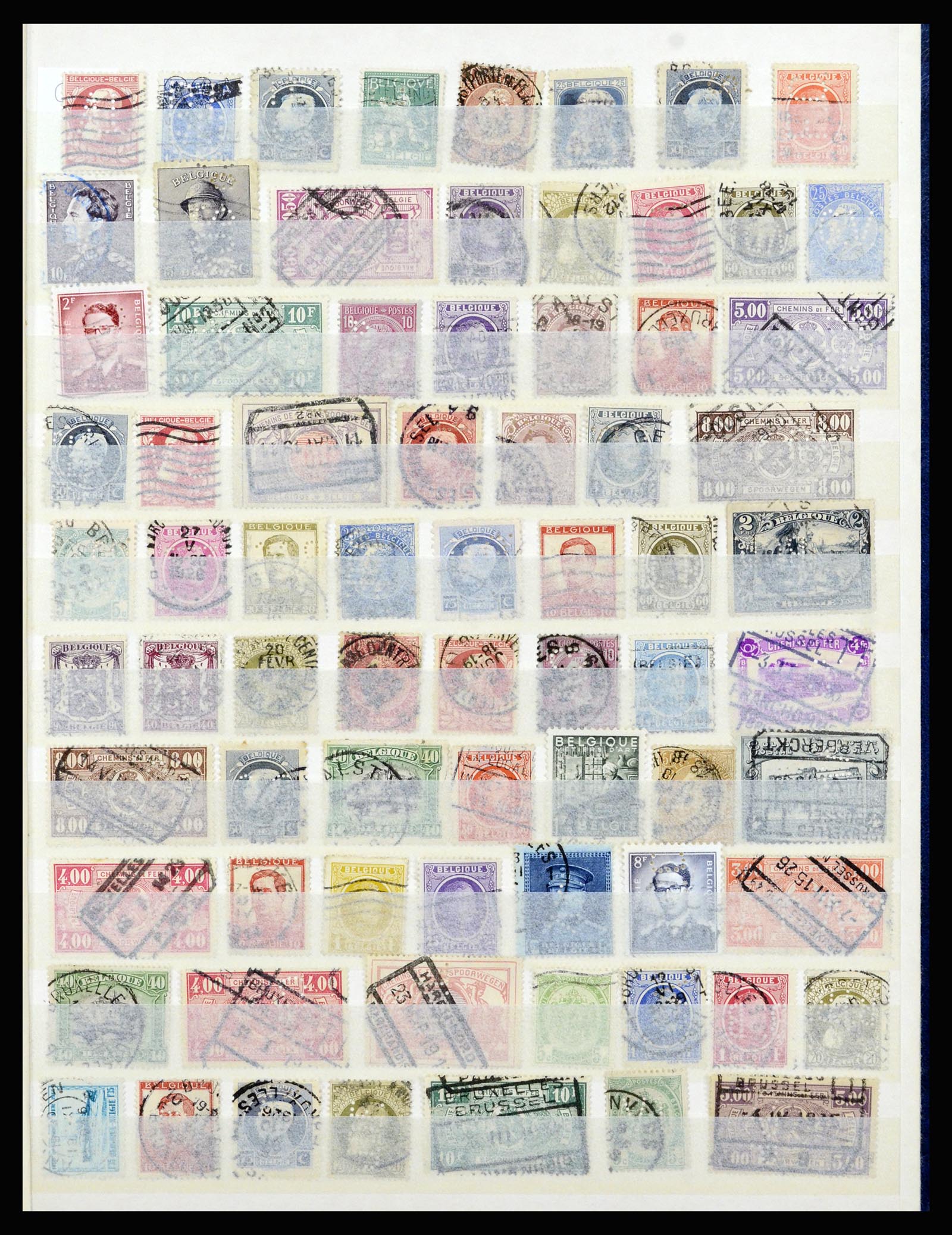 37057 038 - Postzegelverzameling 37057 Wereld perfins 1880-1950.