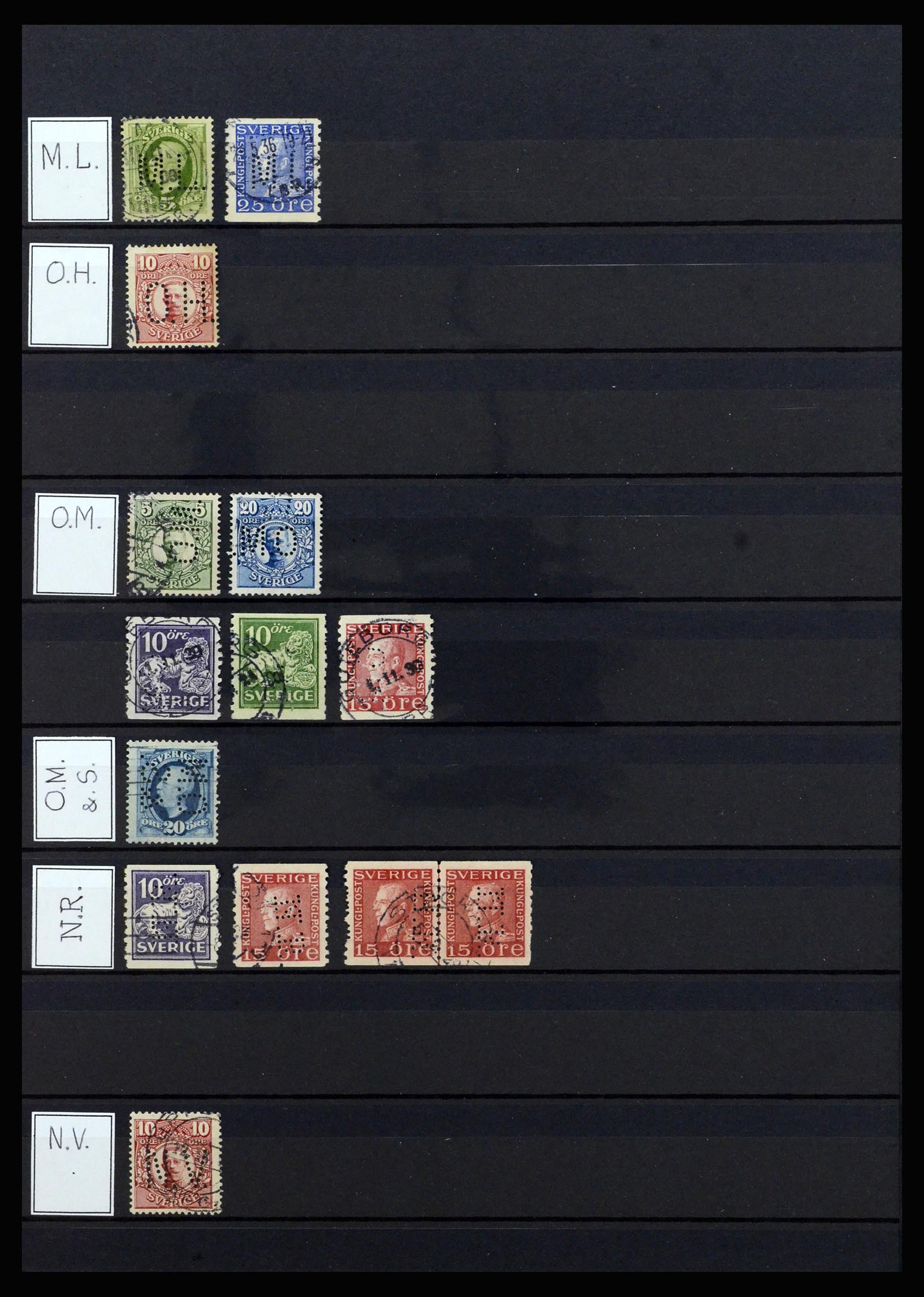 37057 068 - Stamp collection 37057 World perfins 1880-1950.