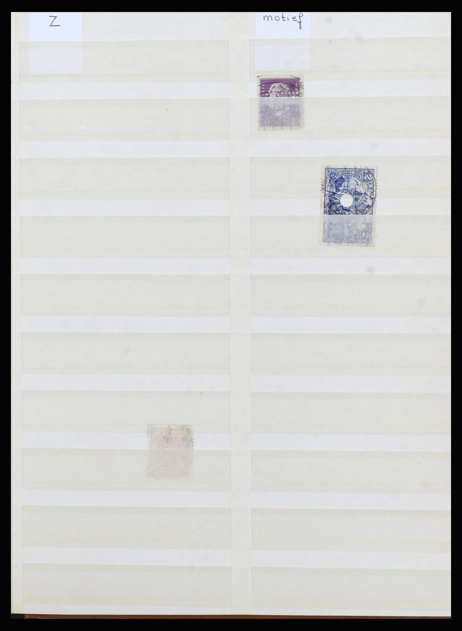 37057 106 - Postzegelverzameling 37057 Wereld perfins 1880-1950.