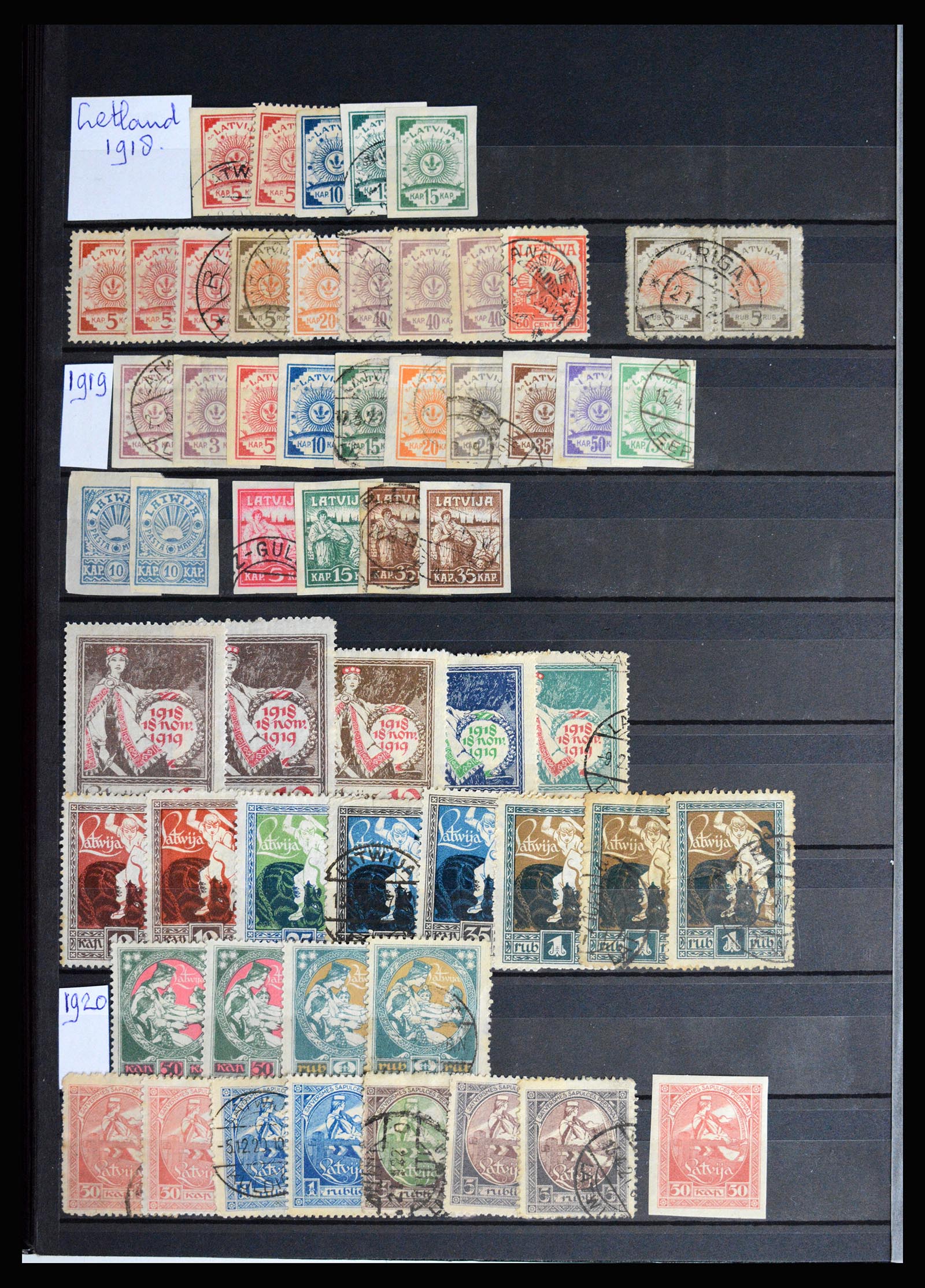 37058 020 - Postzegelverzameling 37058 Baltische Staten 1918-2020.
