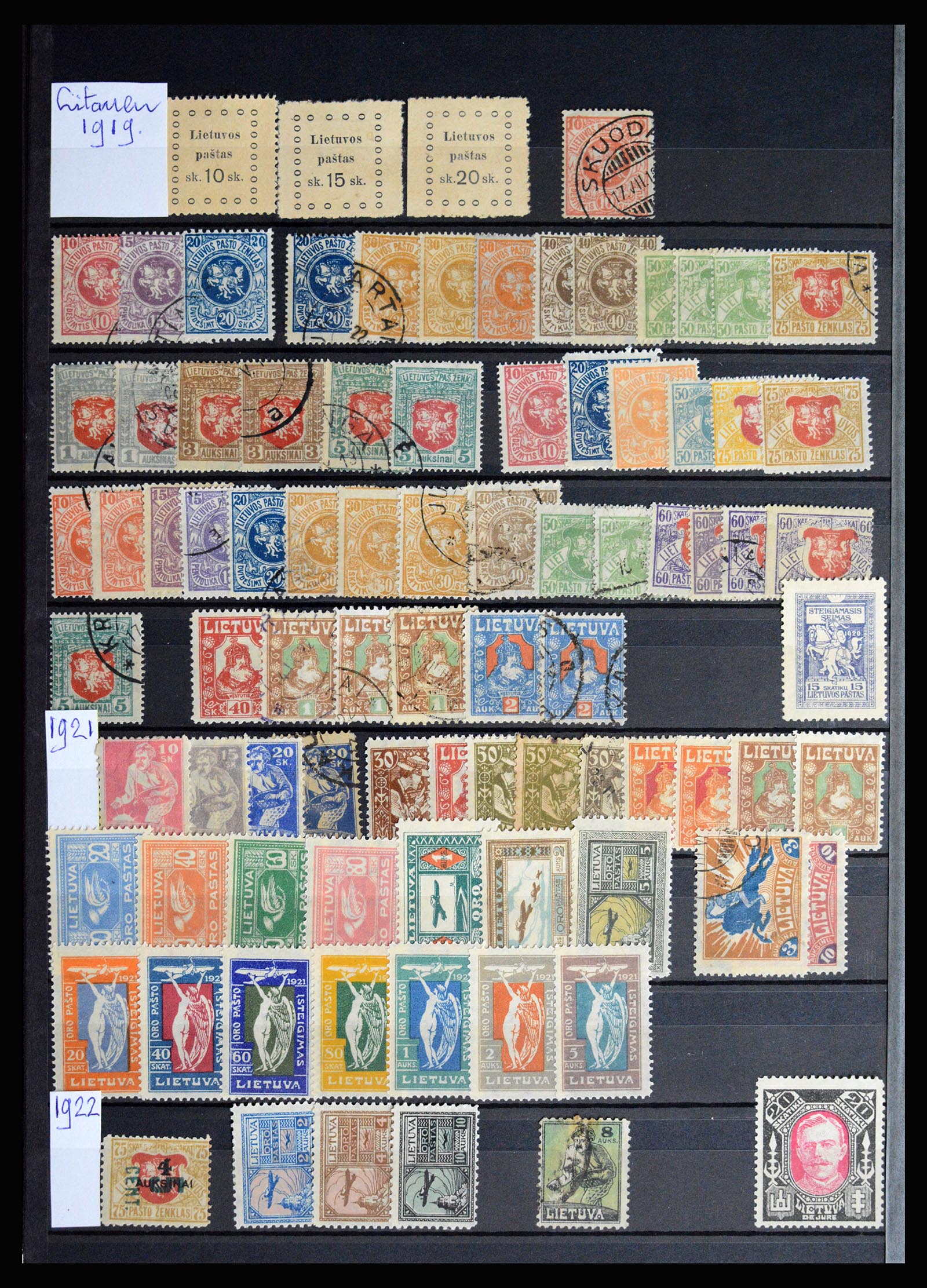 37058 039 - Postzegelverzameling 37058 Baltische Staten 1918-2020.