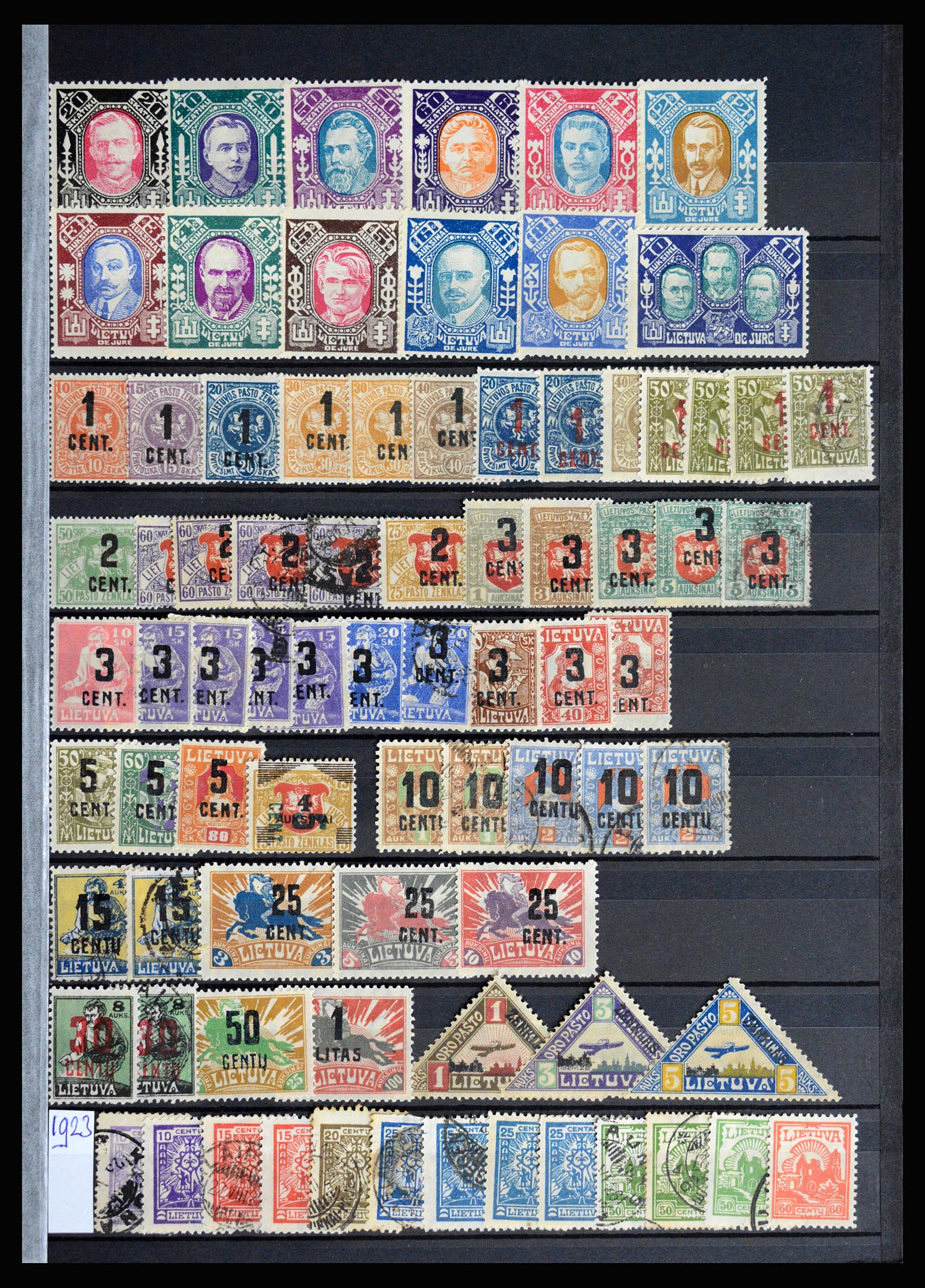37058 040 - Postzegelverzameling 37058 Baltische Staten 1918-2020.