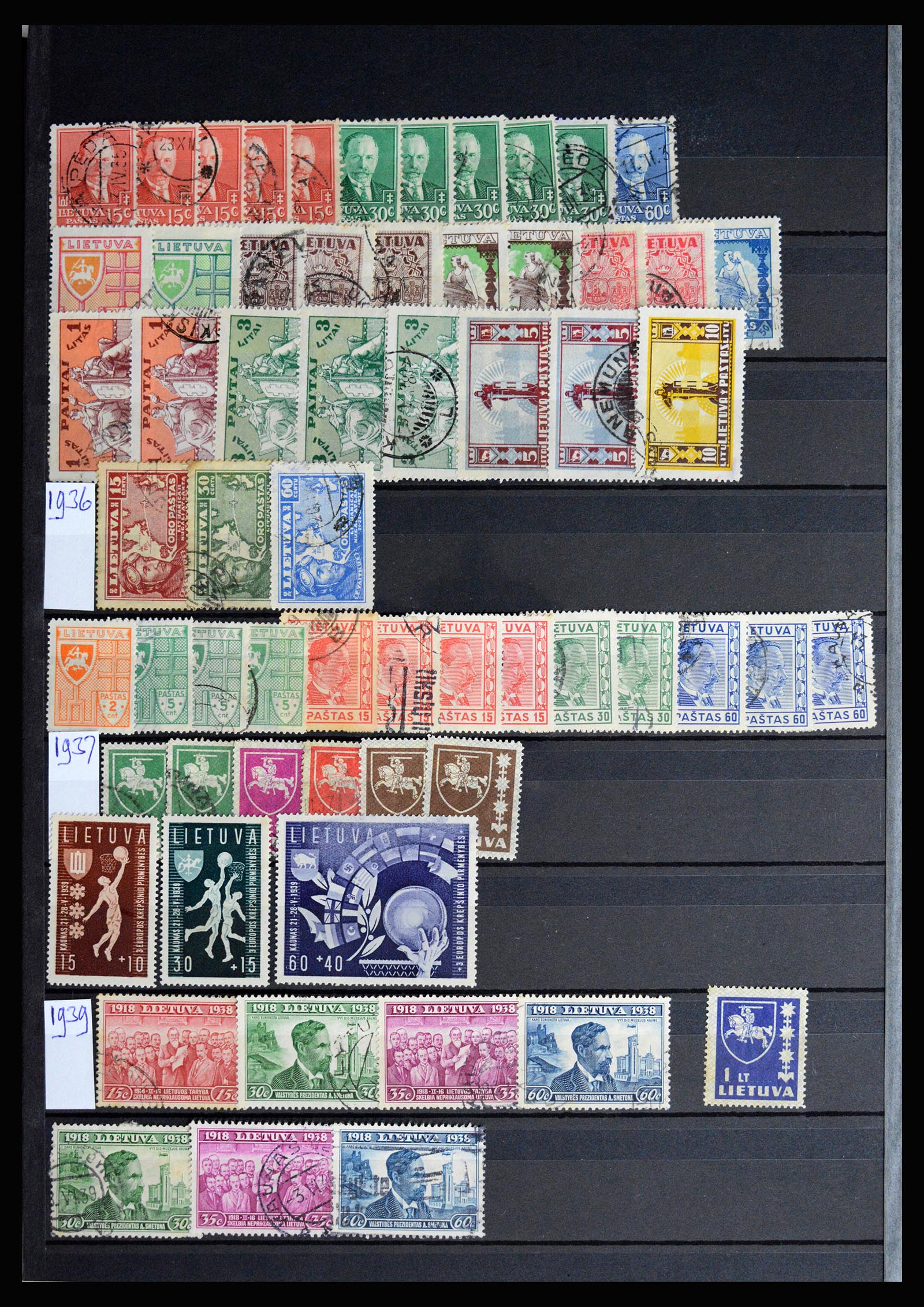 37058 043 - Postzegelverzameling 37058 Baltische Staten 1918-2020.