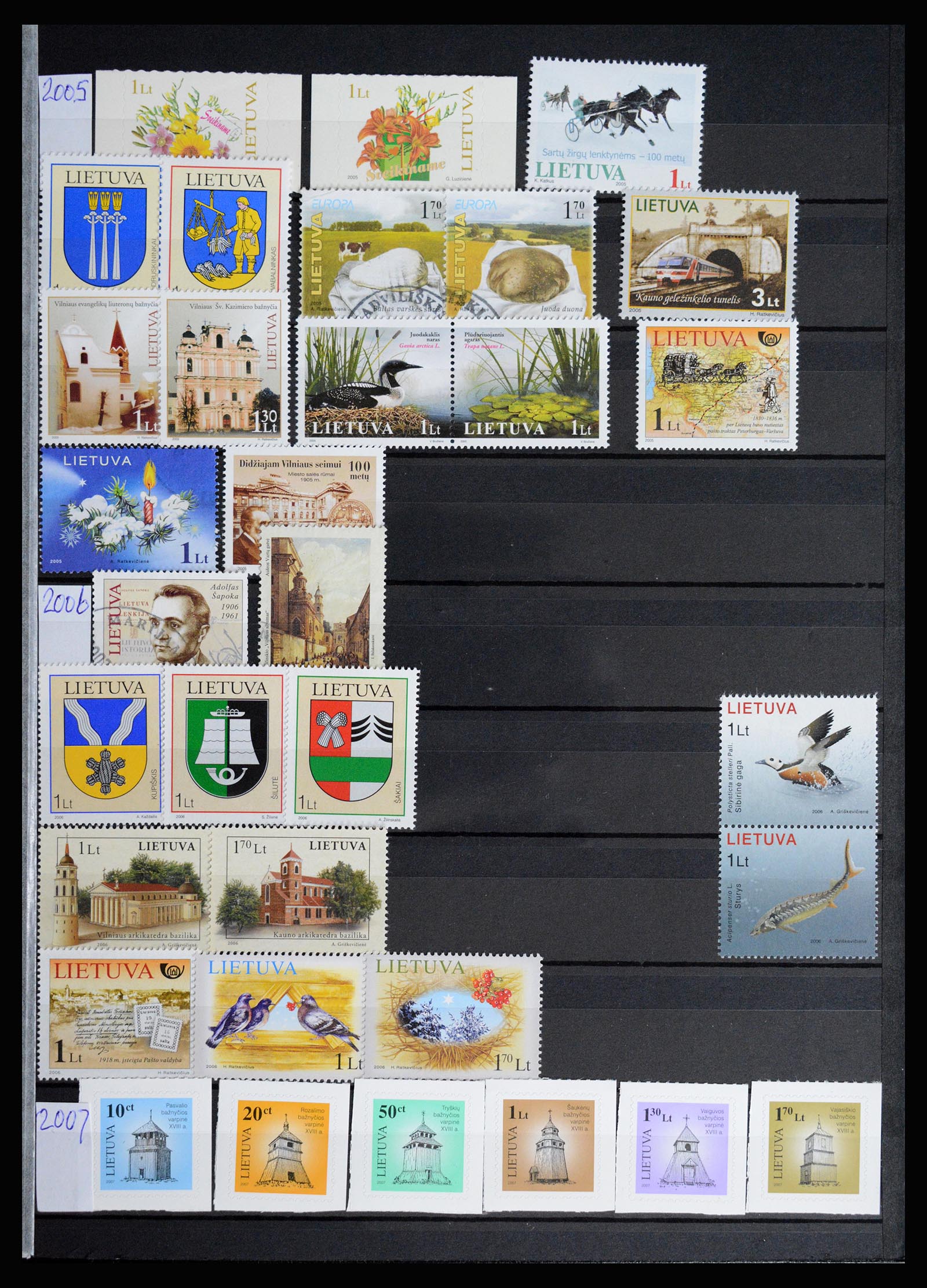 37058 052 - Postzegelverzameling 37058 Baltische Staten 1918-2020.