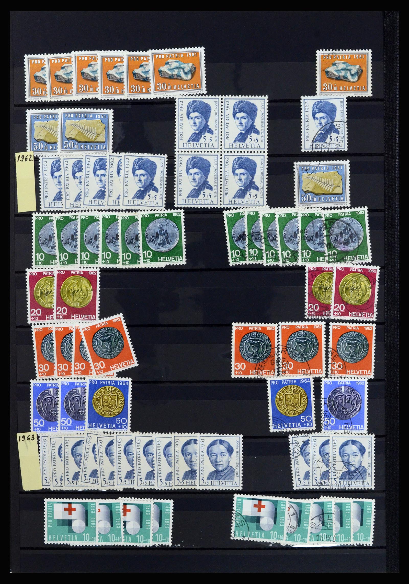 37061 044 - Postzegelverzameling 37061 Zwitserland 1913-2000.