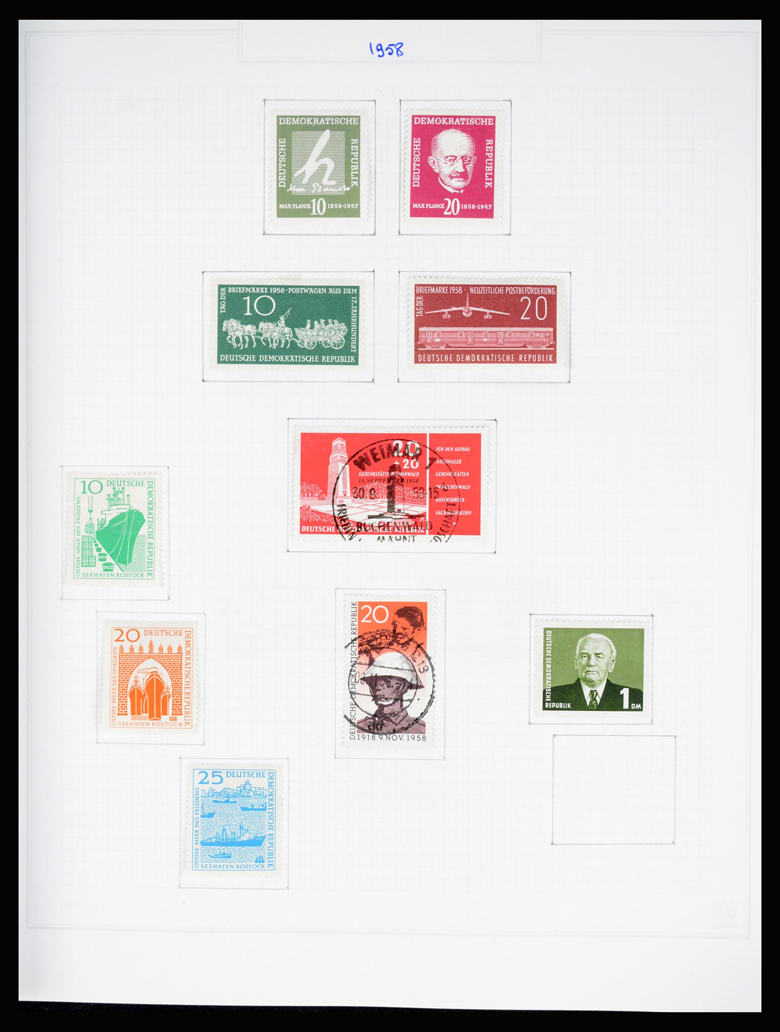 37062 074 - Stamp collection 37062 GDR 1949-1990.