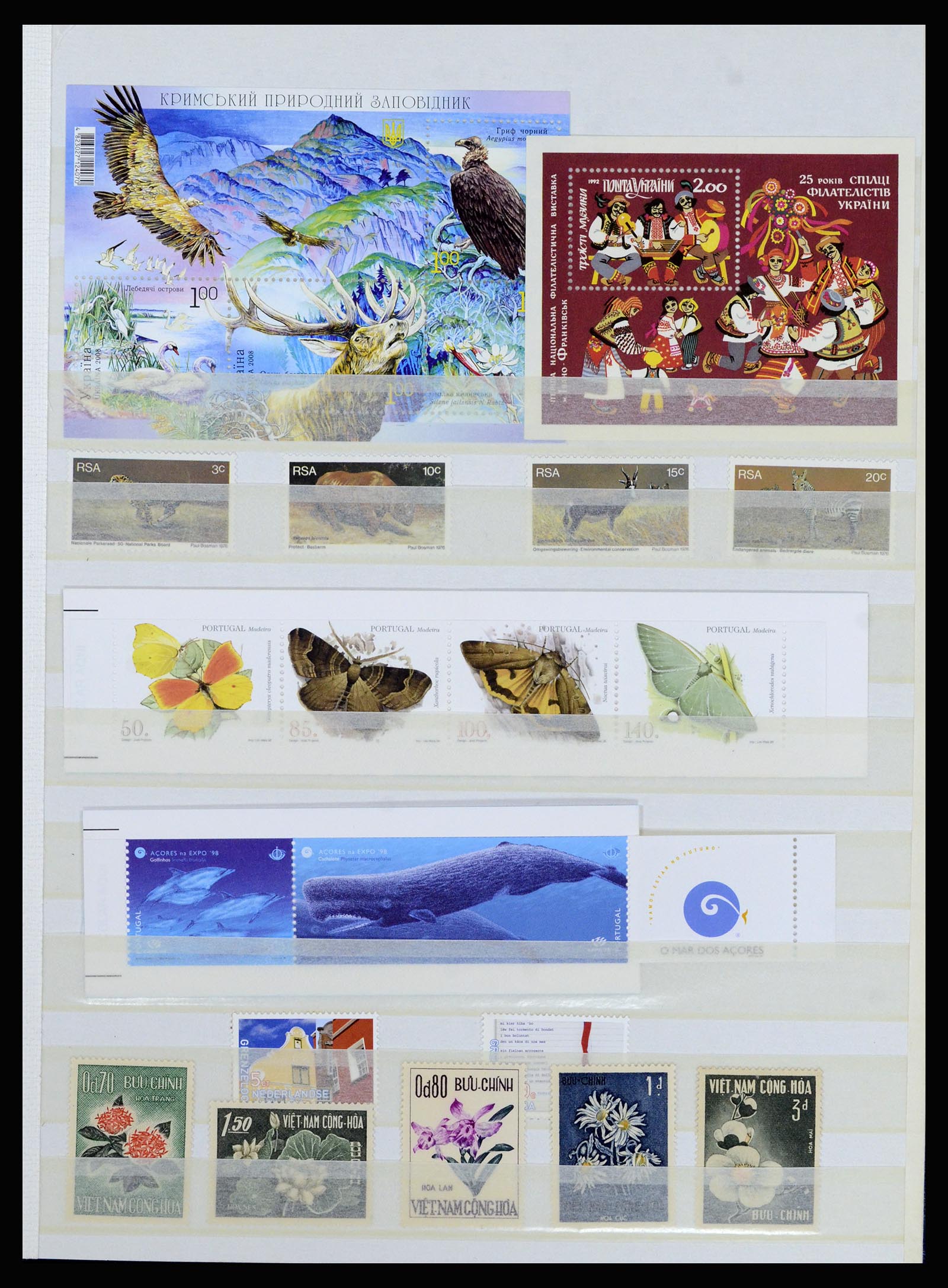 37064 044 - Postzegelverzameling 37064 Wereld motief 1960-2007.