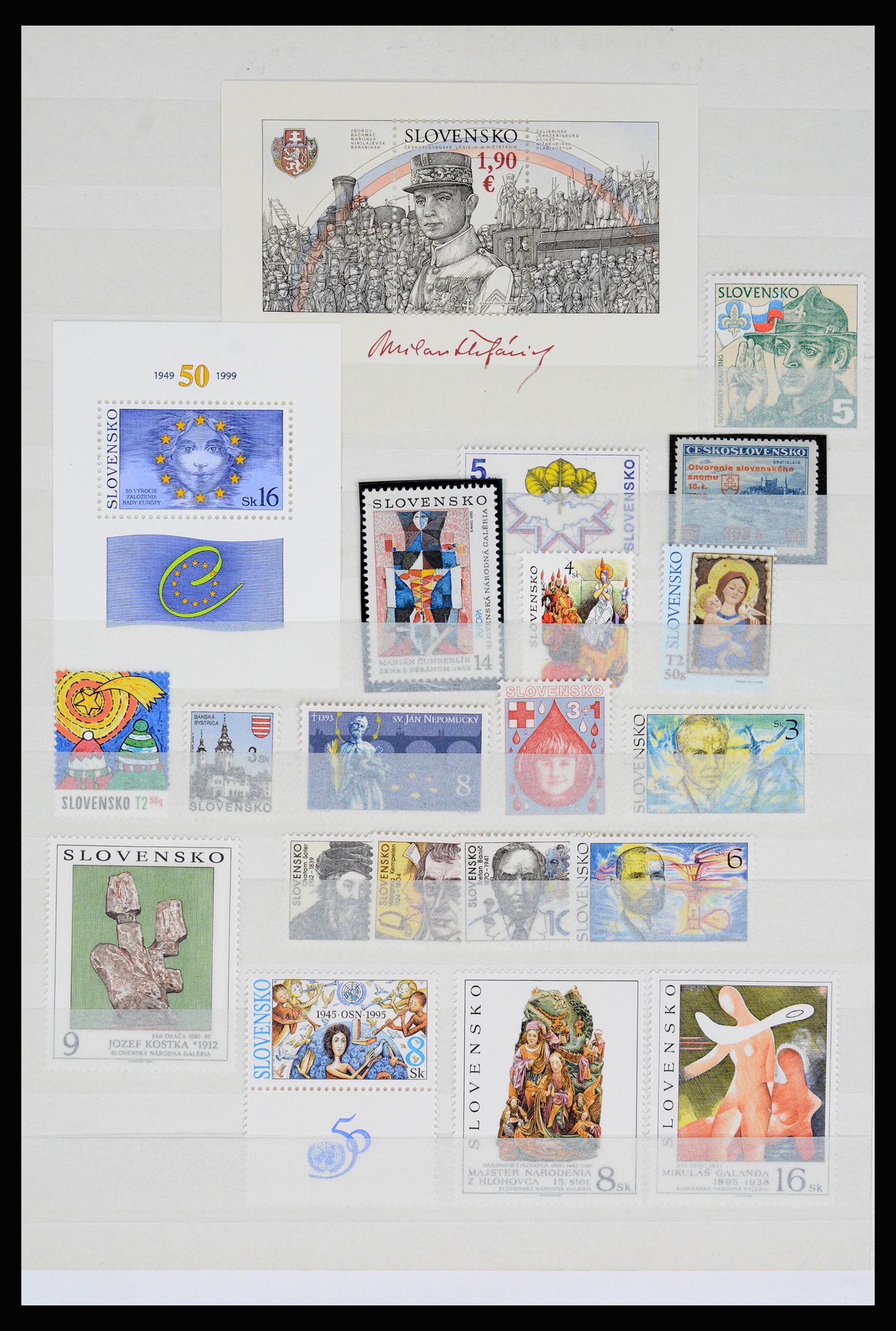 37096 823 - Postzegelverzameling 37096 Tsjechoslowakije 1918-2018.
