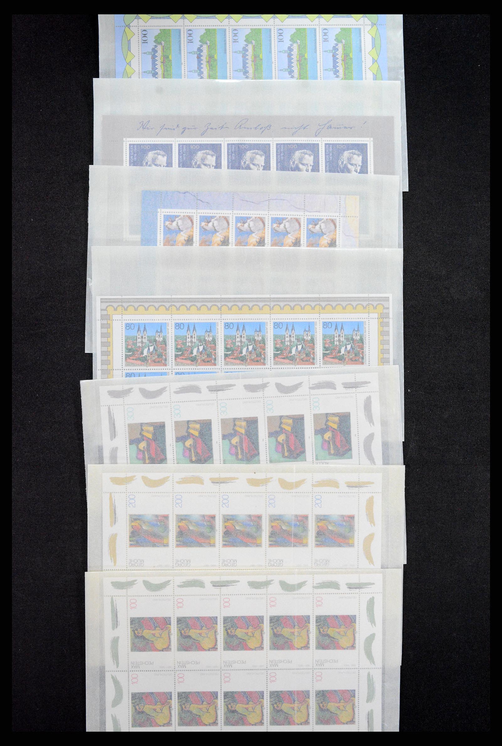 37119 005 - Postzegelverzameling 37119 Bundespost velletjes van 10.